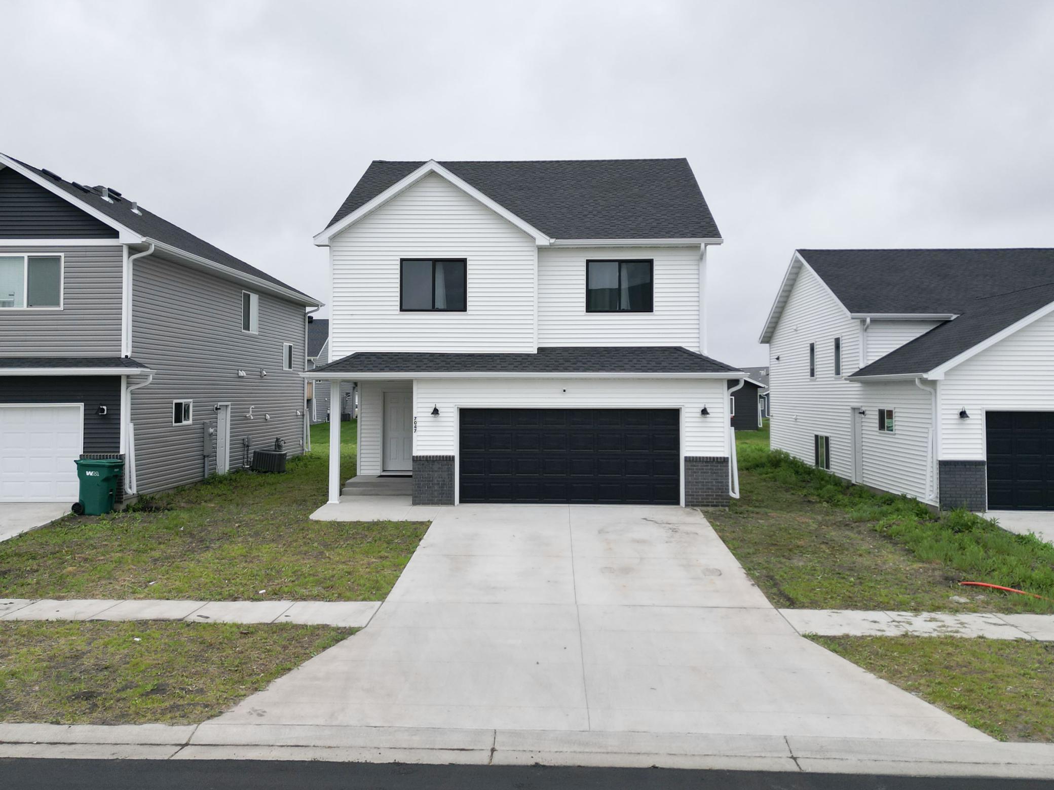 2024 single family home for sale at 7047 Benji Lane in Horace, ND — 3 bed, 3 bath (photo 2 of 41)