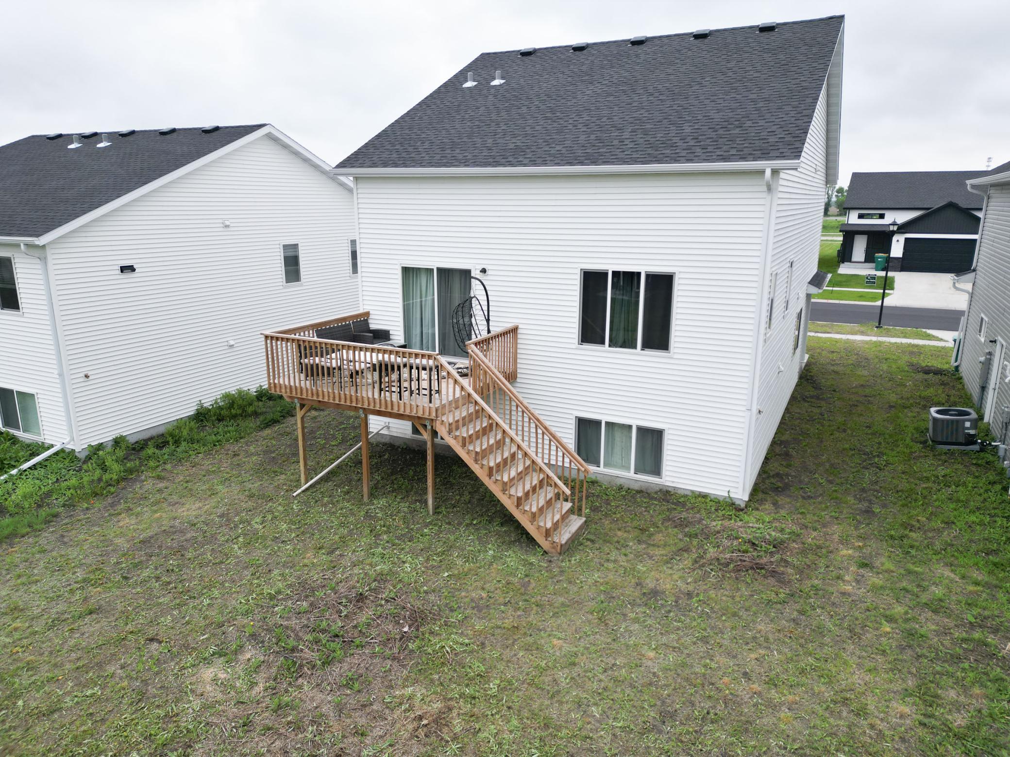 2024 single family home for sale at 7047 Benji Lane in Horace, ND — 3 bed, 3 bath (photo 4 of 41)