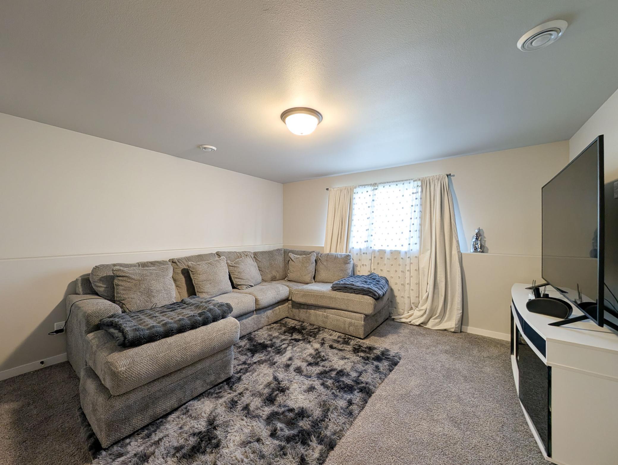 2024 single family home for sale at 7047 Benji Lane in Horace, ND — 3 bed, 3 bath (photo 33 of 41)
