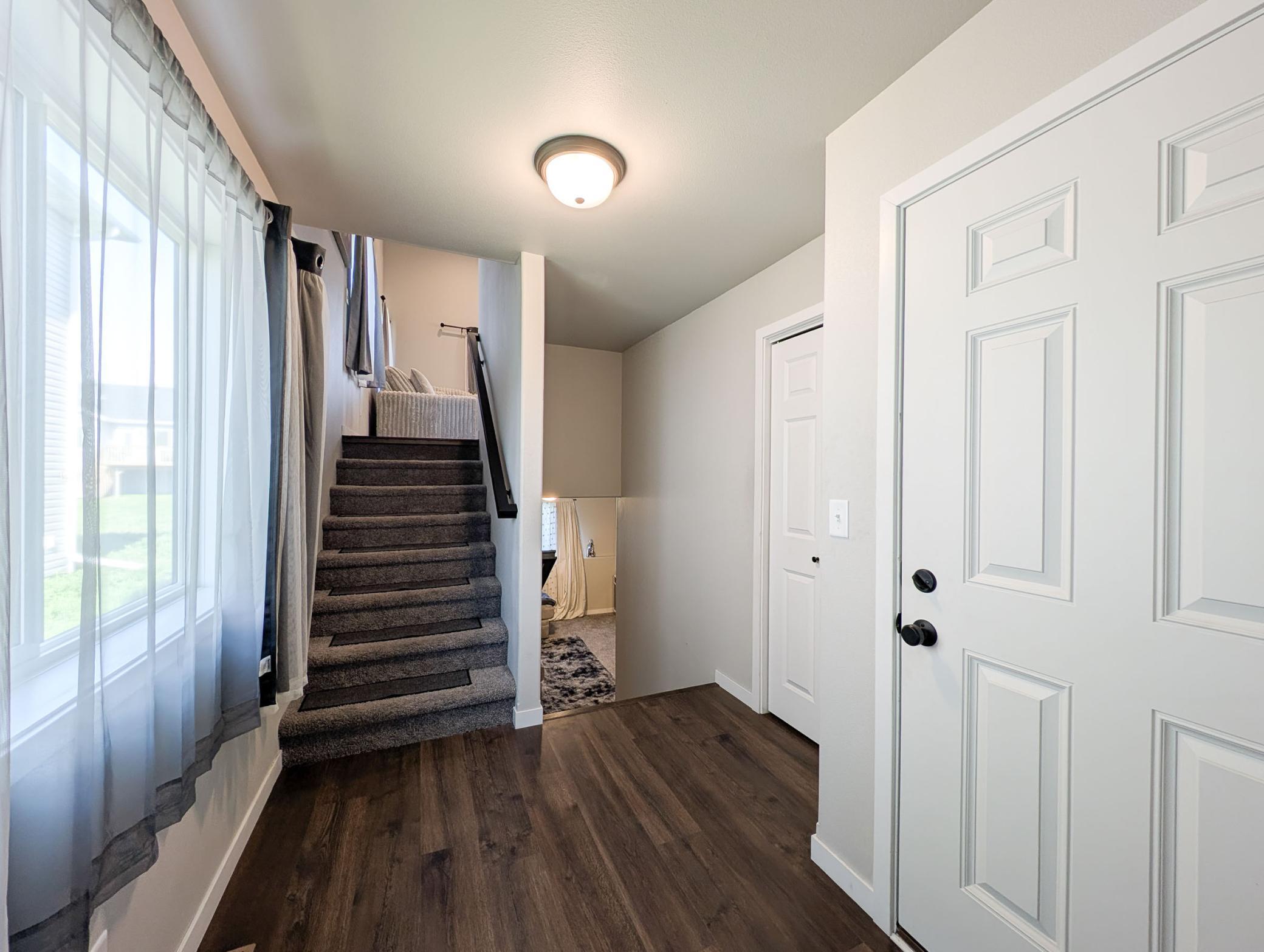 2024 single family home for sale at 7047 Benji Lane in Horace, ND — 3 bed, 3 bath (photo 9 of 41)