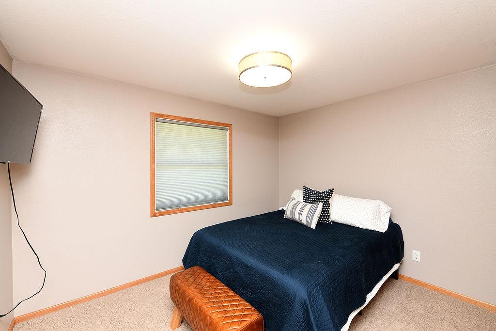 1978 single family home for sale at 347 4th Avenue W in Hunter, ND — 4 bed, 3 bath (photo 15 of 19)