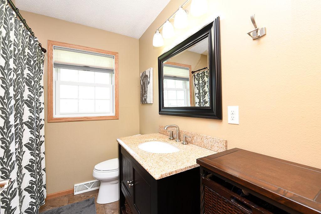1978 single family home for sale at 347 4th Avenue W in Hunter, ND — 4 bed, 3 bath (photo 17 of 19)