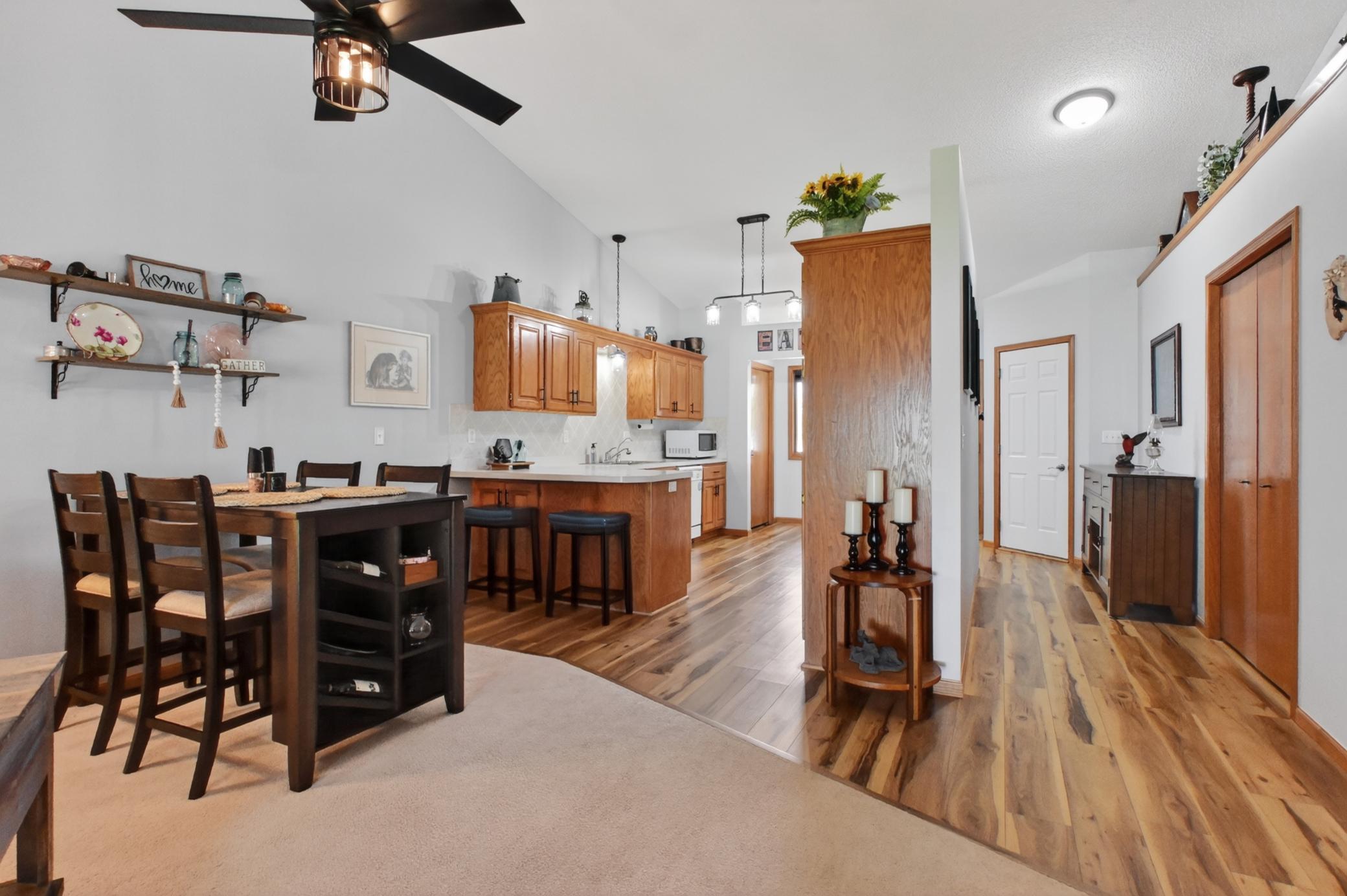 1998 twin home for sale at 1761 E Lake Street in Osakis, MN — 3 bed, 2 bath (photo 13 of 52)