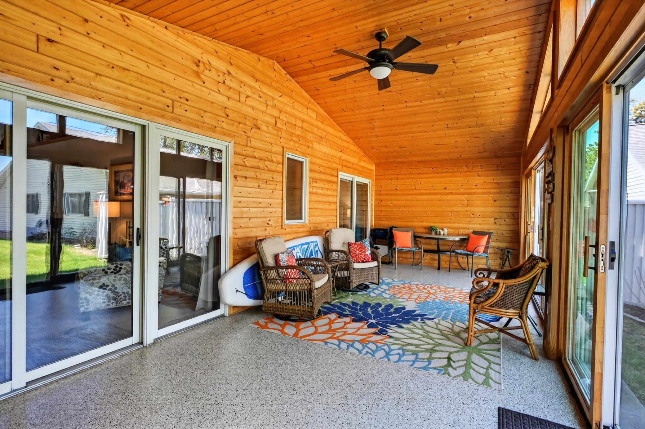1998 twin home for sale at 1761 E Lake Street in Osakis, MN — 3 bed, 2 bath (photo 22 of 52)