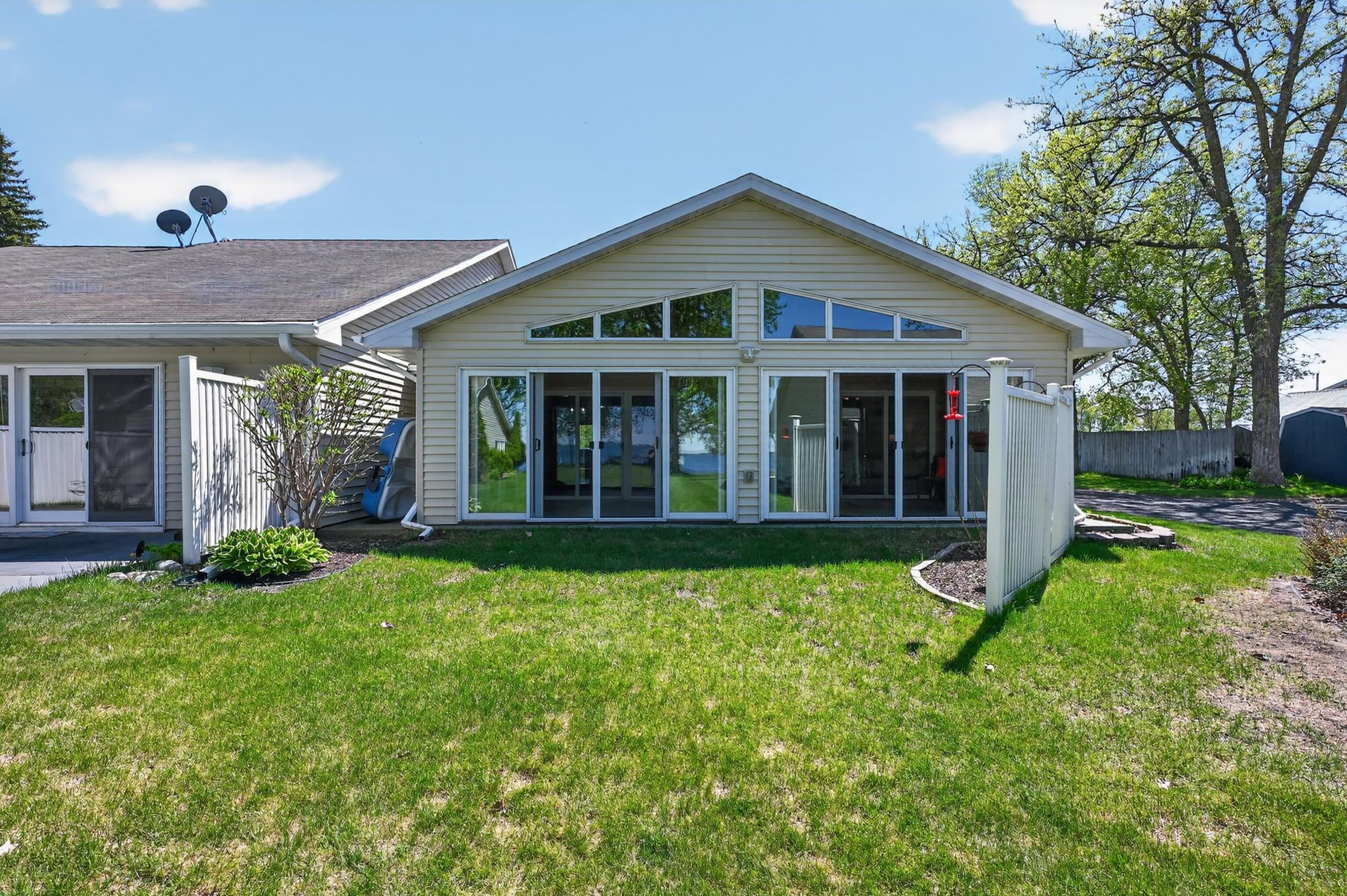 1998 twin home for sale at 1761 E Lake Street in Osakis, MN — 3 bed, 2 bath (photo 37 of 52)