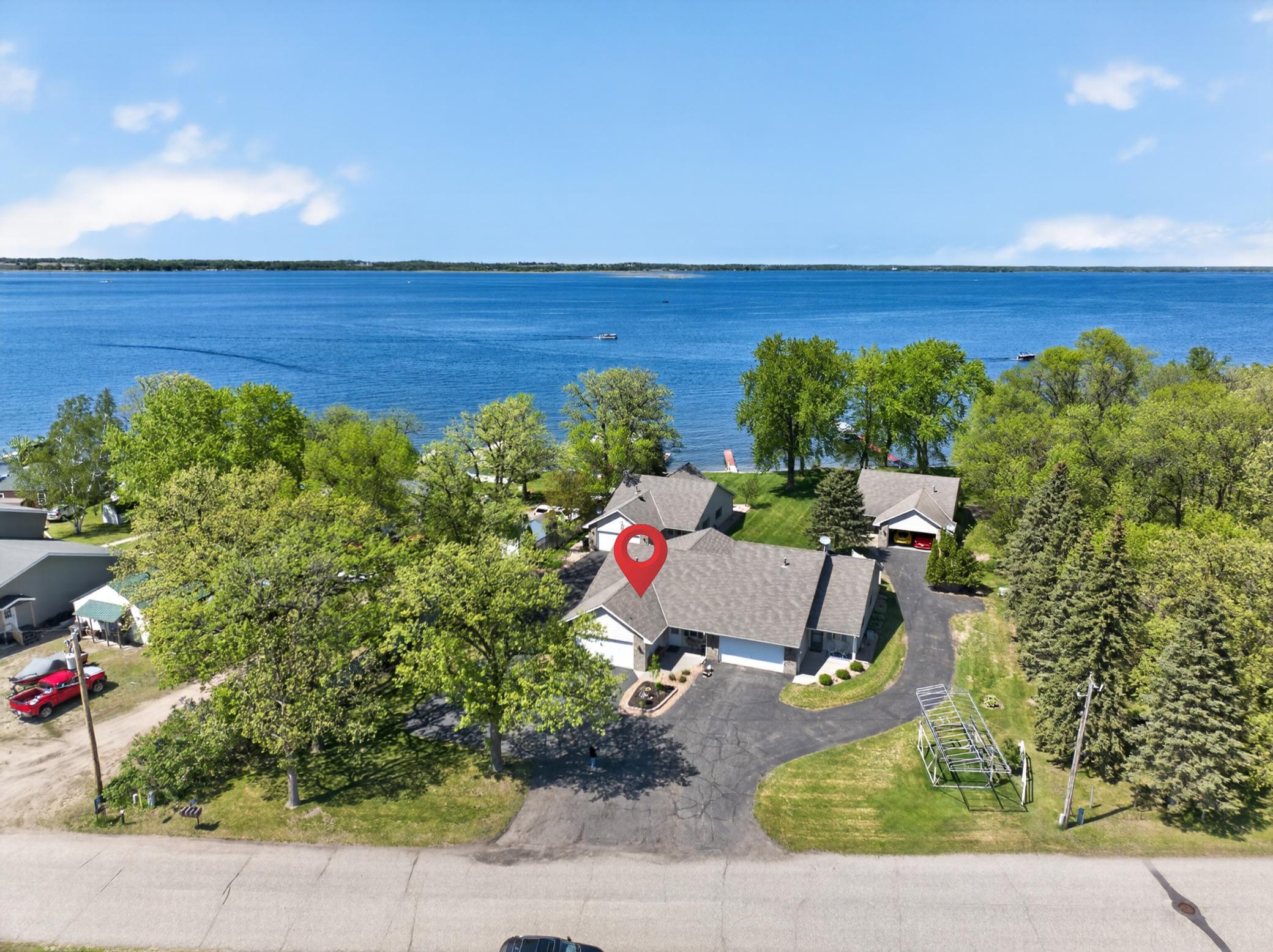 1998 twin home for sale at 1761 E Lake Street in Osakis, MN — 3 bed, 2 bath (photo 46 of 52)