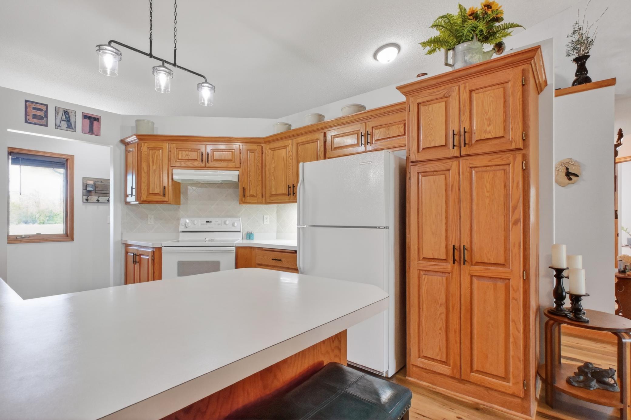 1998 twin home for sale at 1761 E Lake Street in Osakis, MN — 3 bed, 2 bath (photo 9 of 52)