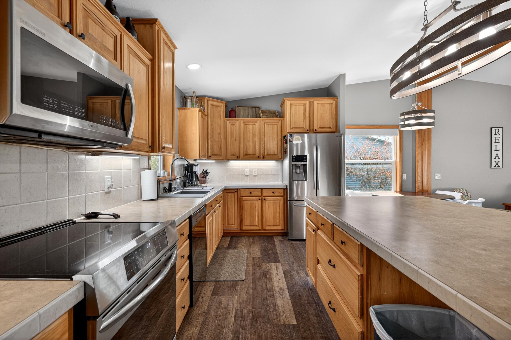 2005 single family home for sale at 21016 County 80 in Nevis, MN — 3 bed, 2 bath (photo 13 of 38)
