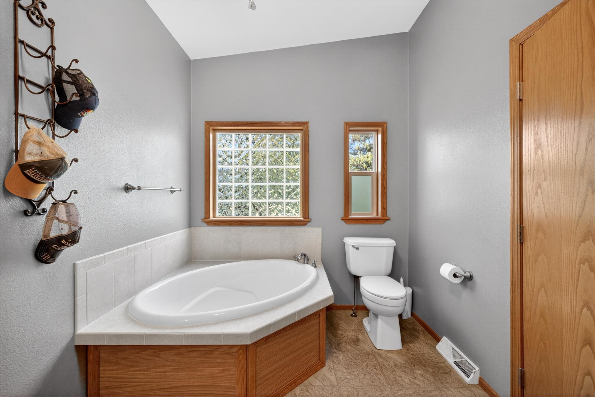 2005 single family home for sale at 21016 County 80 in Nevis, MN — 3 bed, 2 bath (photo 20 of 38)