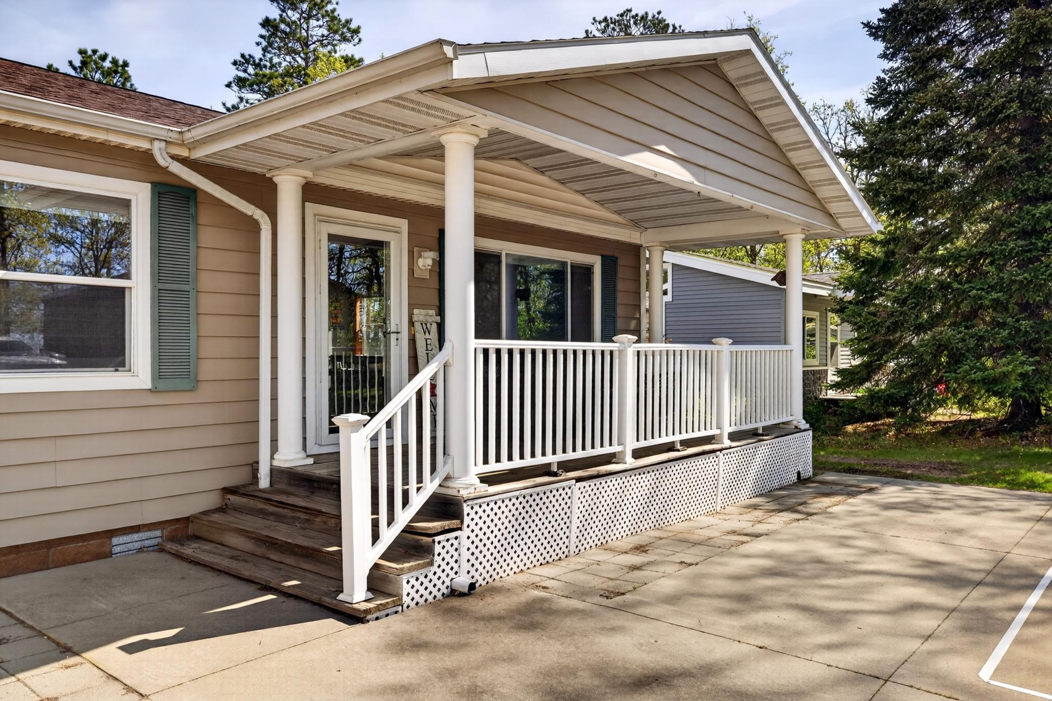 2005 single family home for sale at 21016 County 80 in Nevis, MN — 3 bed, 2 bath (photo 3 of 38)