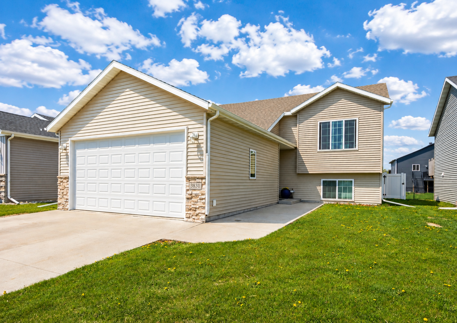 2018 single family home for sale at 3831 32nd Street S in Moorhead, MN — 3 bed, 2 bath