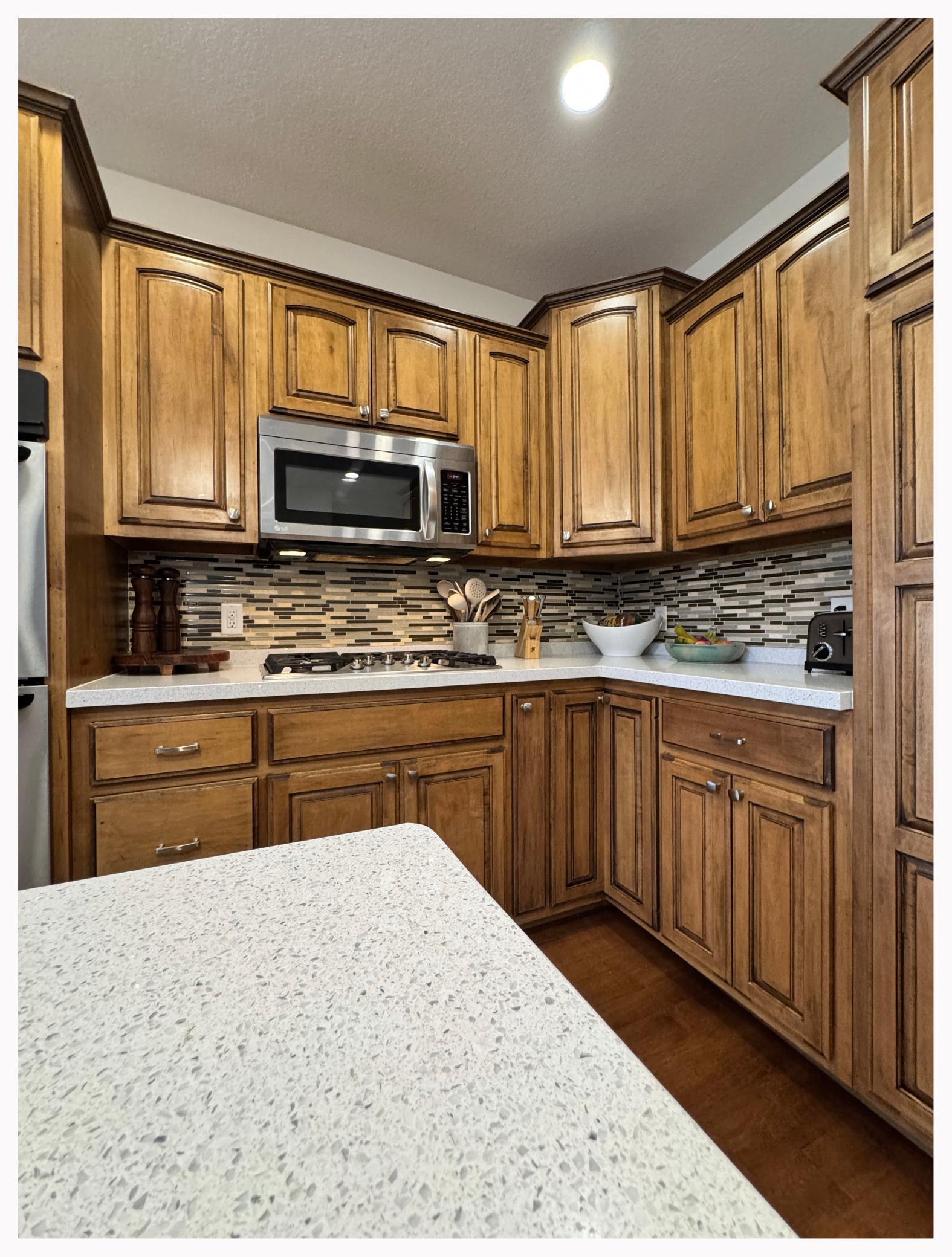 2007 single family home for sale at 412 Majestic Pines Lane NW in Bemidji, MN — 6 bed, 5 bath (photo 6 of 36)