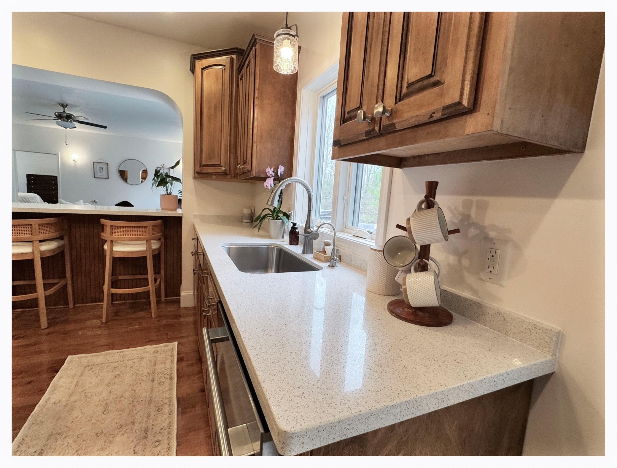 2007 single family home for sale at 412 Majestic Pines Lane NW in Bemidji, MN — 6 bed, 5 bath (photo 7 of 36)