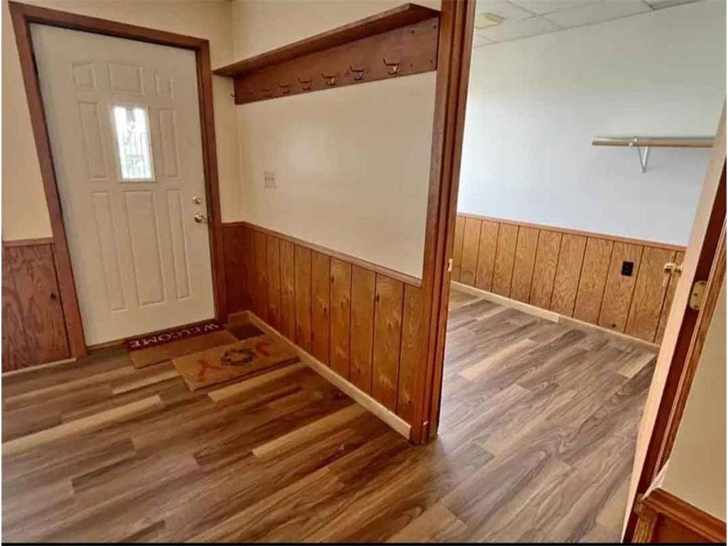 1974 home for sale at 409 Meadow Drive in McGregor, MN — 5 bed, 4 bath (photo 11 of 21)
