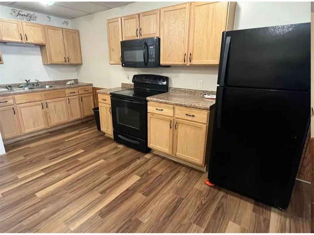 1974 home for sale at 409 Meadow Drive in McGregor, MN — 5 bed, 4 bath (photo 16 of 21)