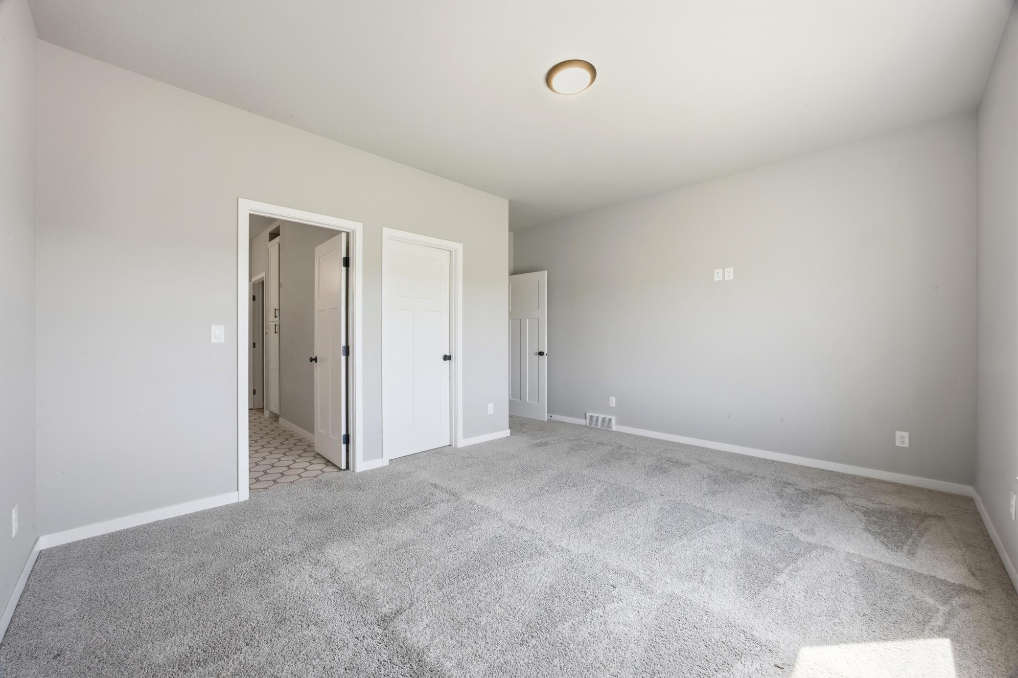 2600 74th Avenue S, Fargo ND 58104 - Photo 6 of 28
