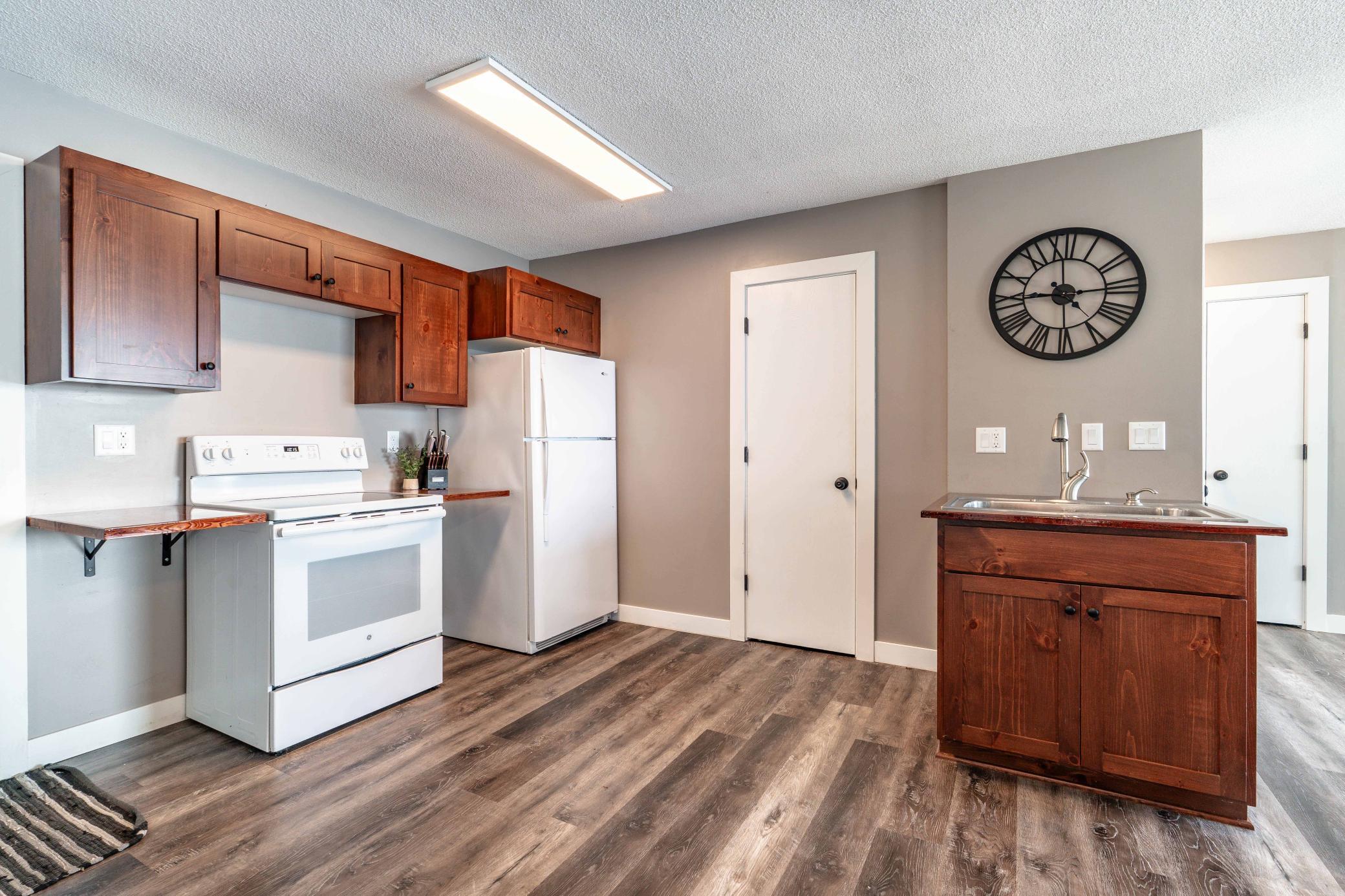 1954 single family home for sale at 37988 Eagle Lake Loop in Battle Lake, MN — 1 bed, 1 bath (photo 9 of 55)