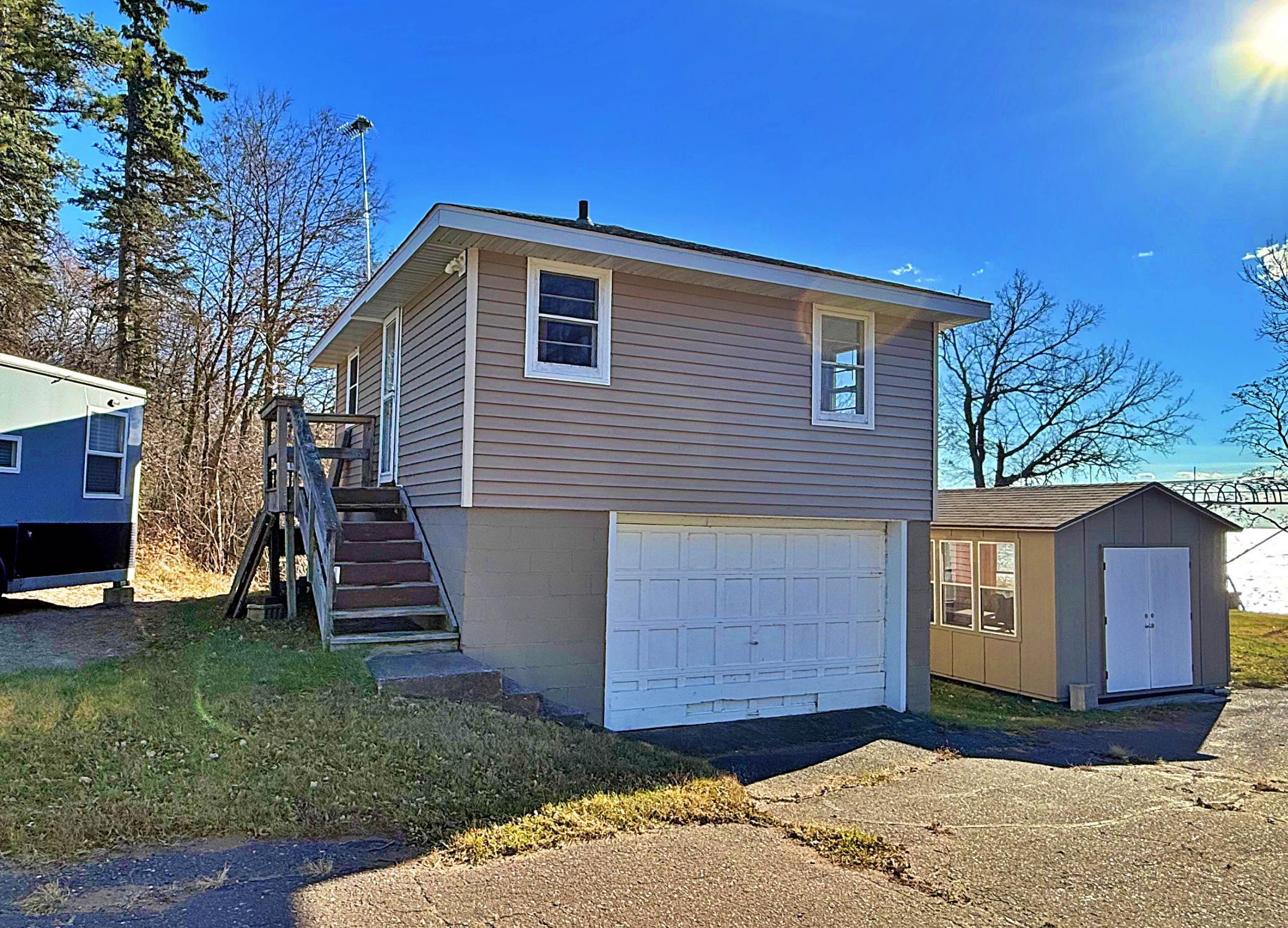 1975 single family home for sale at 33243 State Highway 18 in Aitkin, MN — 4 bed, 3 bath (photo 17 of 39)