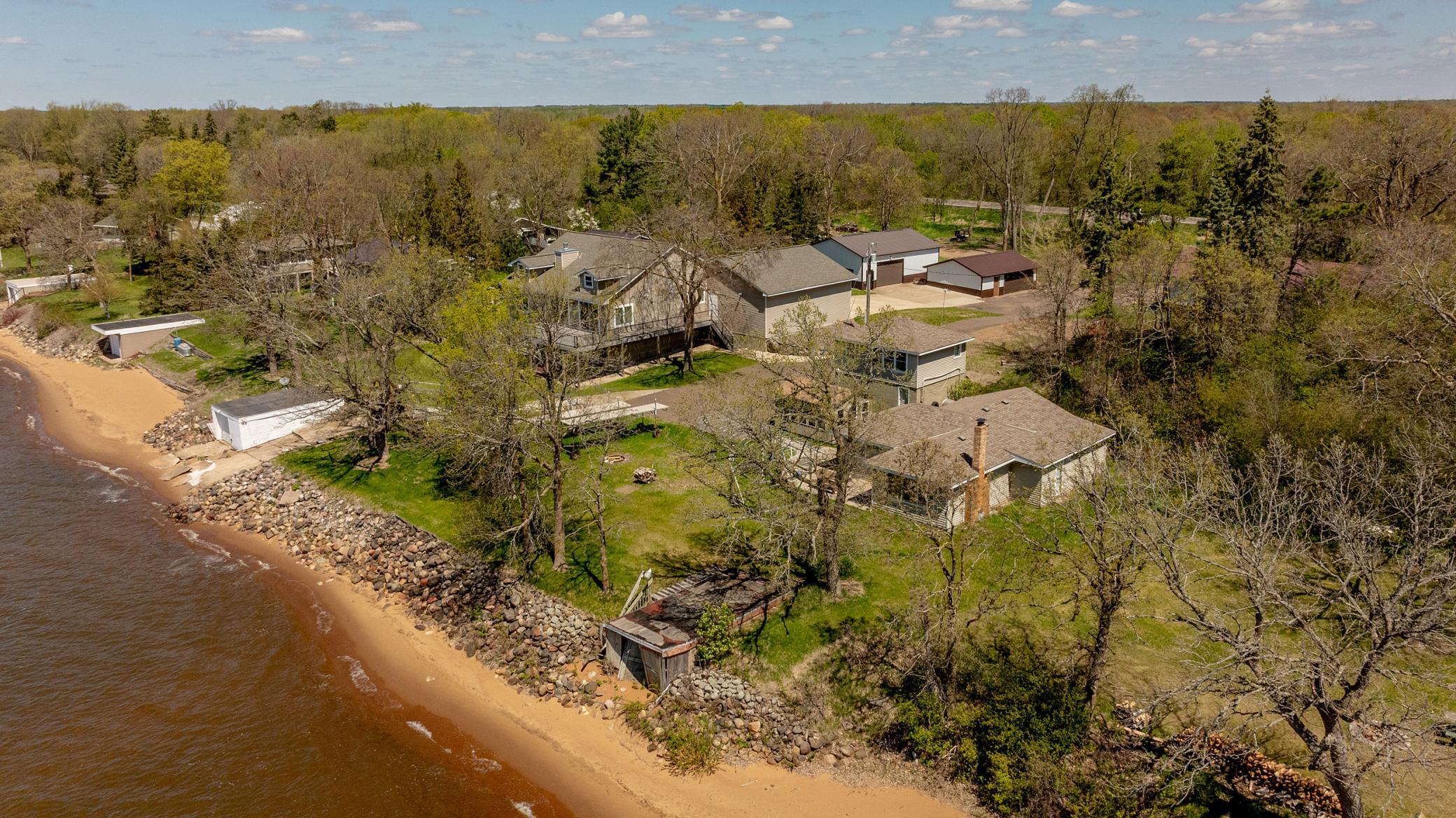 1975 single family home for sale at 33243 State Highway 18 in Aitkin, MN — 4 bed, 3 bath (photo 38 of 39)