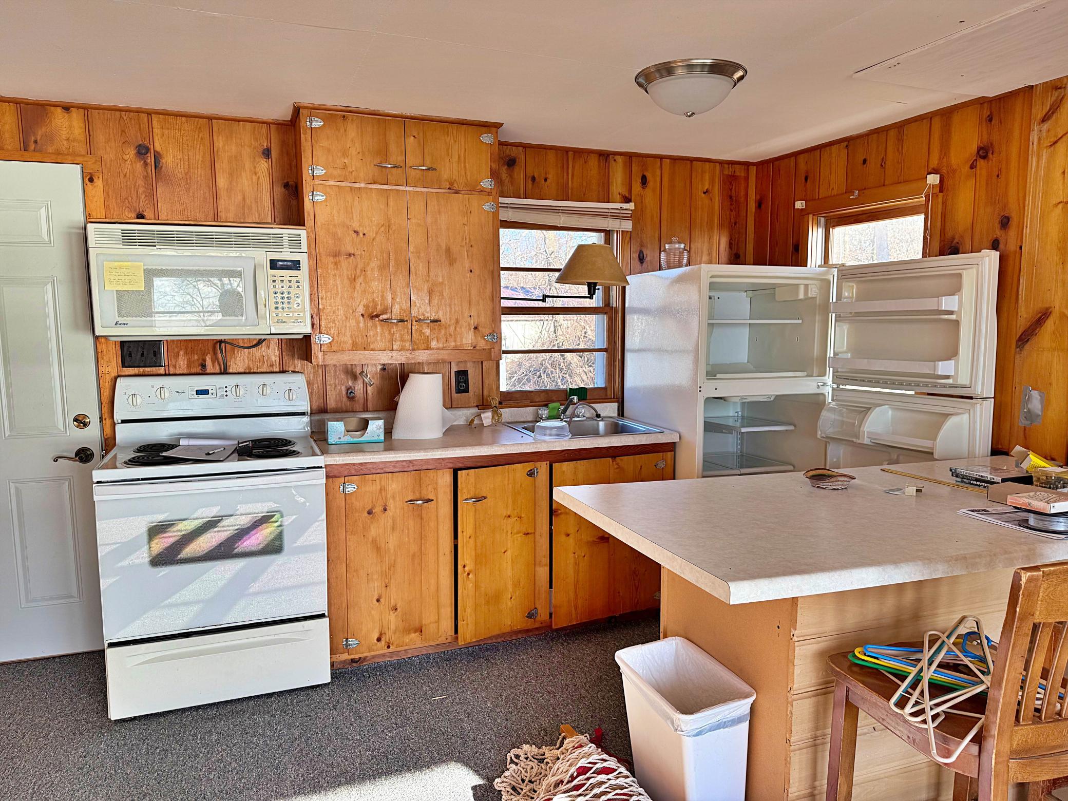1975 single family home for sale at 33243 State Highway 18 in Aitkin, MN — 4 bed, 3 bath (photo 8 of 39)