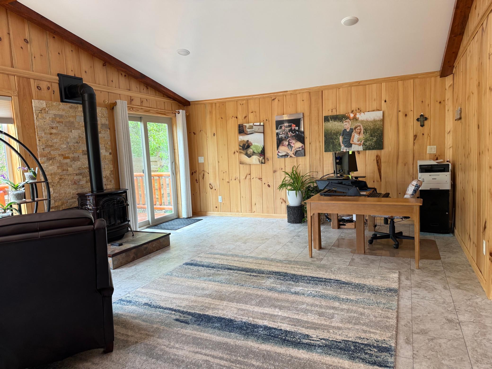 2005 single family home for sale at 104 6th Street SE in Bemidji, MN — 2 bed, 2 bath (photo 21 of 37)
