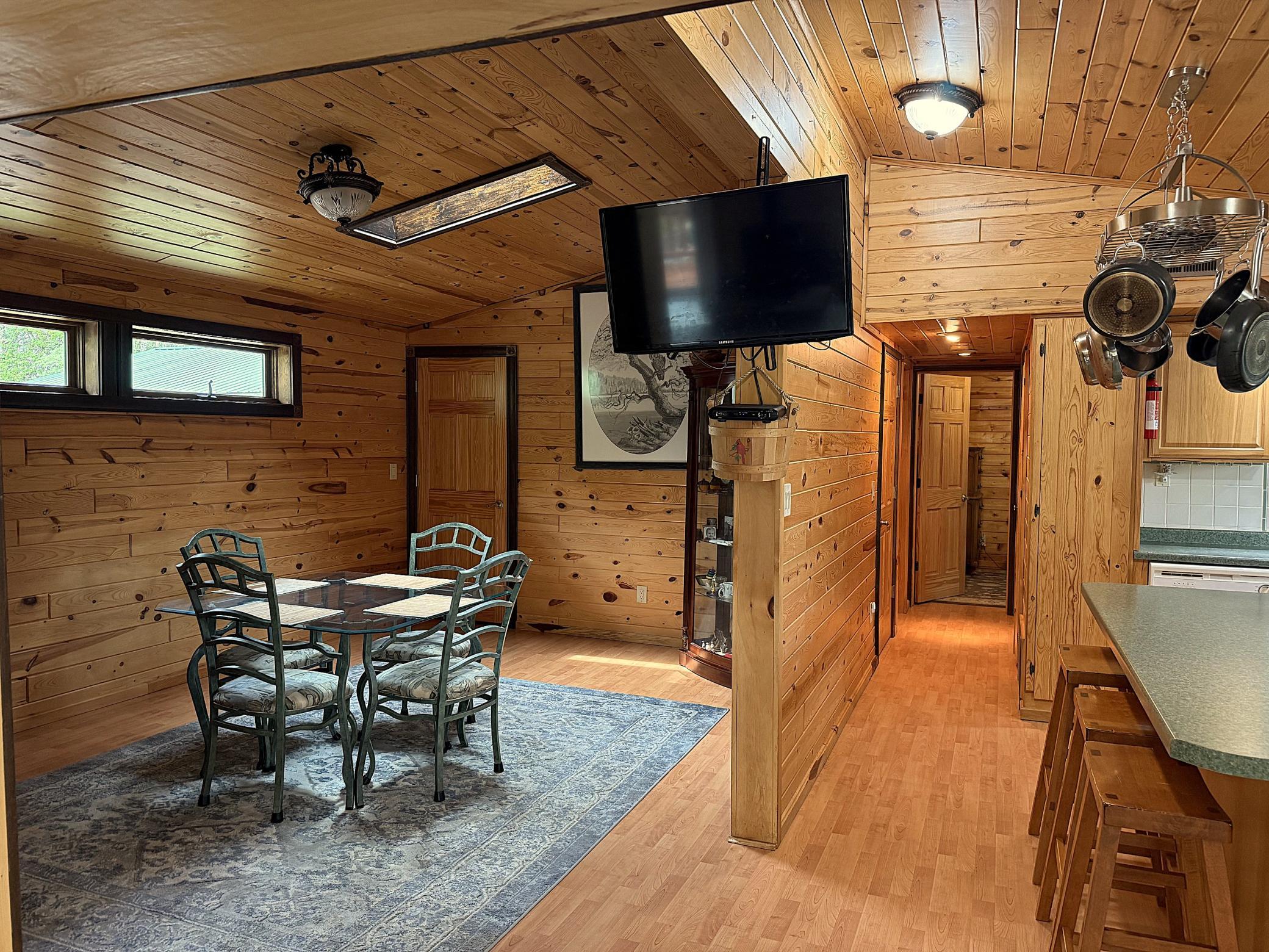 2005 single family home for sale at 104 6th Street SE in Bemidji, MN — 2 bed, 2 bath (photo 29 of 37)