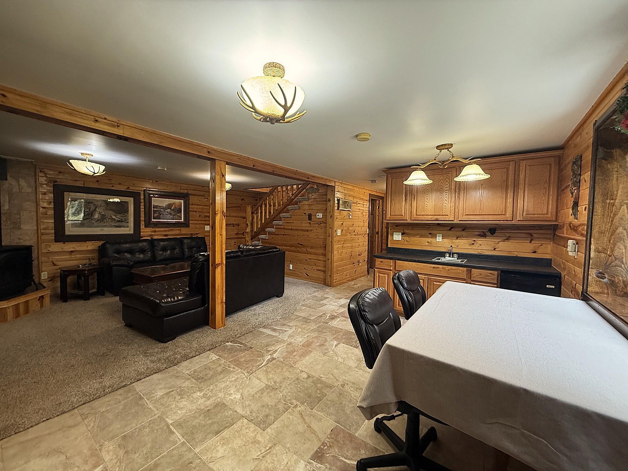 2005 single family home for sale at 104 6th Street SE in Bemidji, MN — 2 bed, 2 bath (photo 35 of 37)