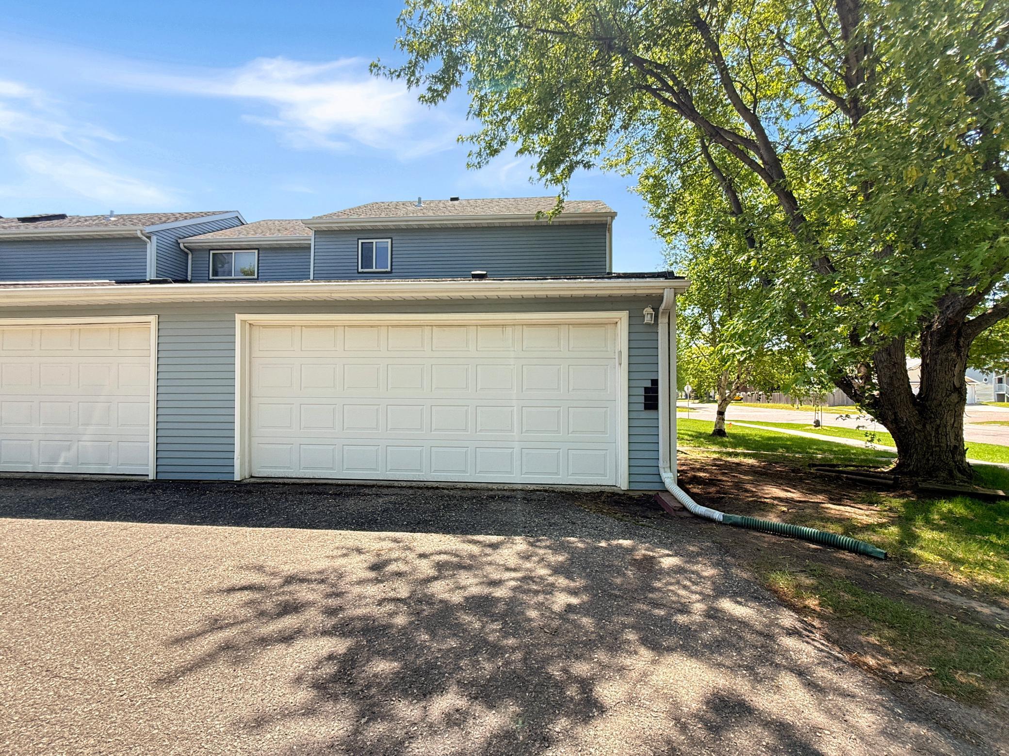 1731 27th Avenue S, Fargo ND 58103 - Photo 3 of 23