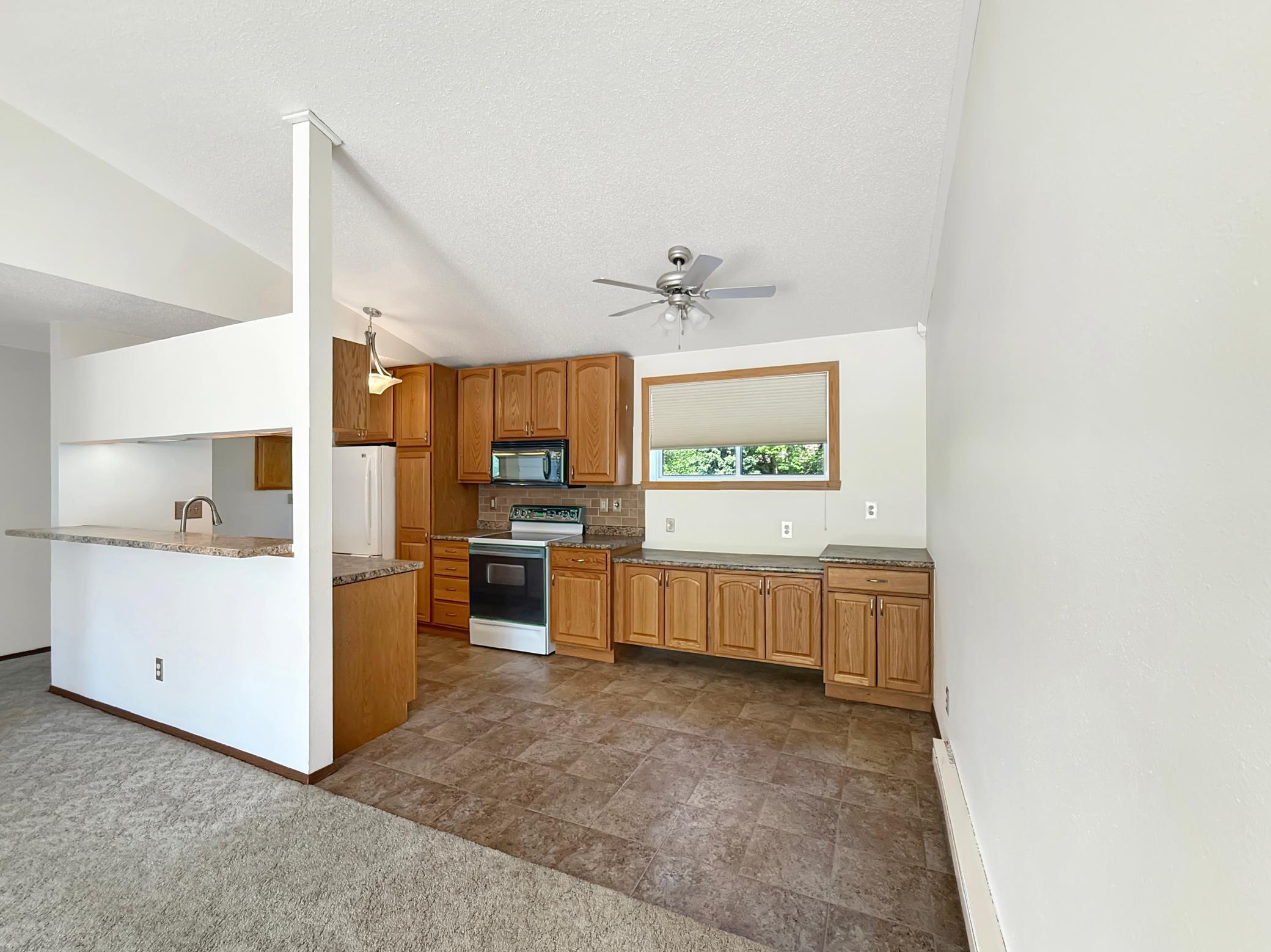 1731 27th Avenue S, Fargo ND 58103 - Photo 9 of 23
