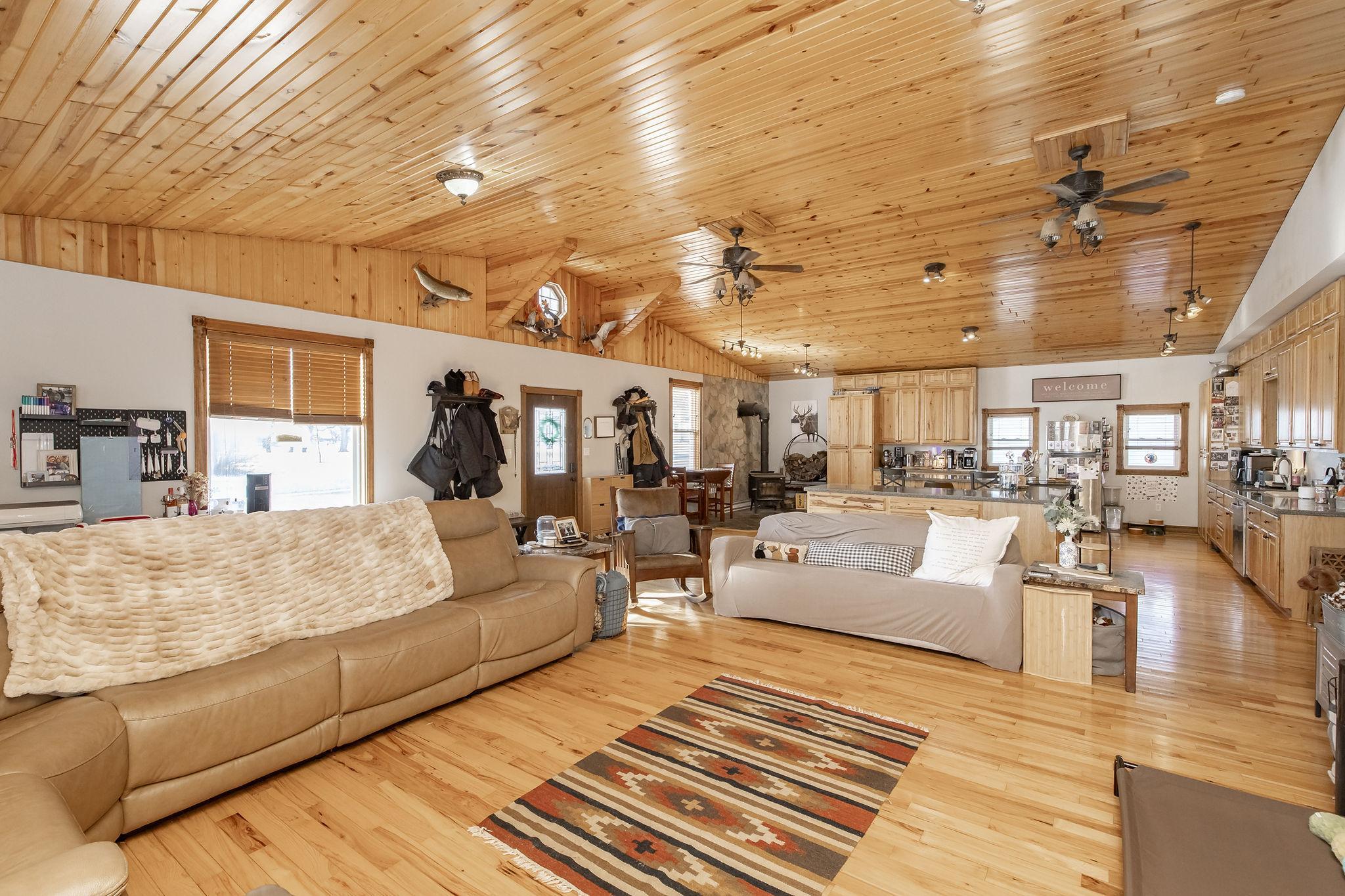 2010 single family home for sale at 605 Ingalls Avenue in Hope, ND — 2 bed, 2 bath (photo 17 of 47)