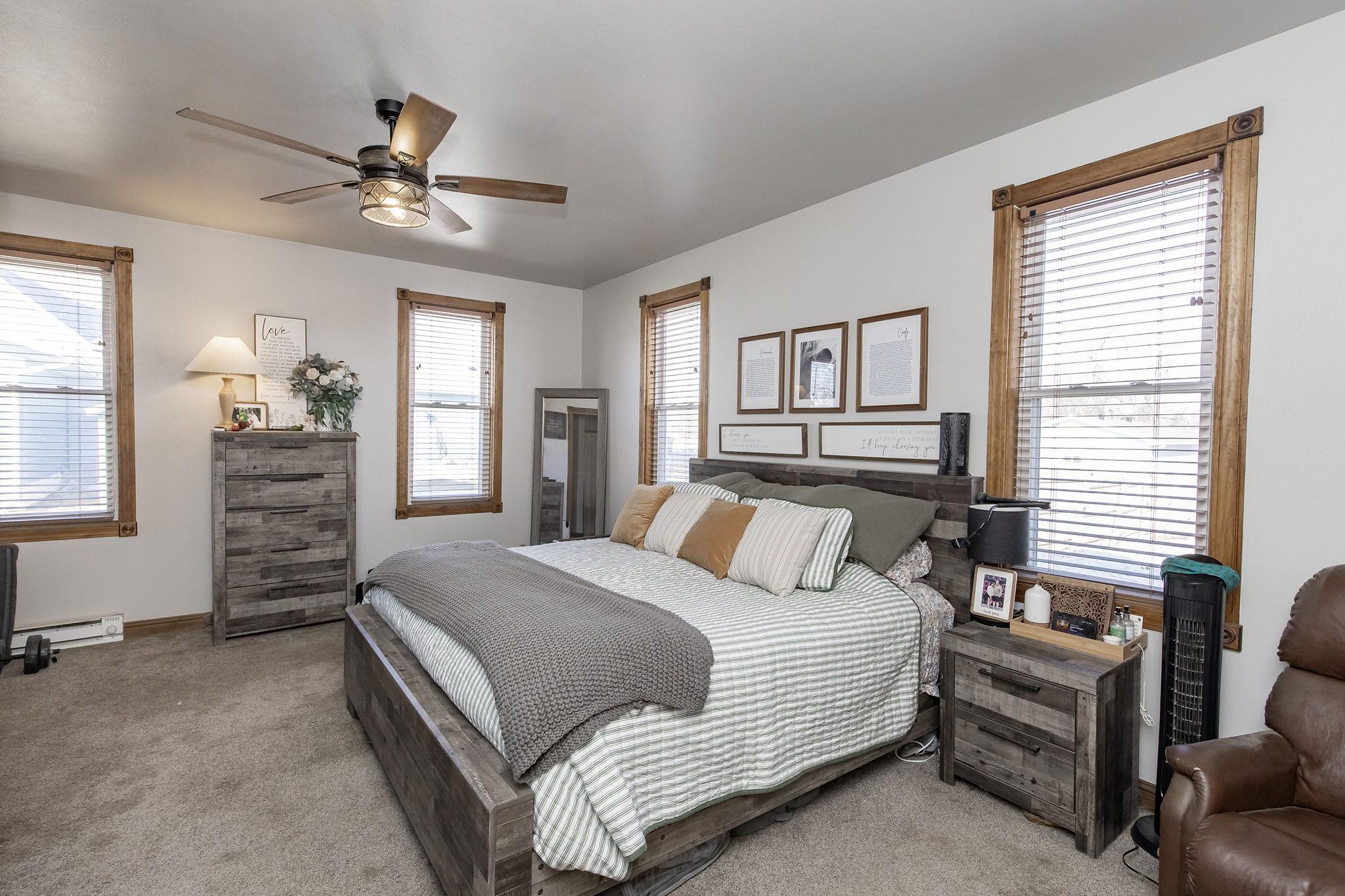 2010 single family home for sale at 605 Ingalls Avenue in Hope, ND — 2 bed, 2 bath (photo 20 of 47)