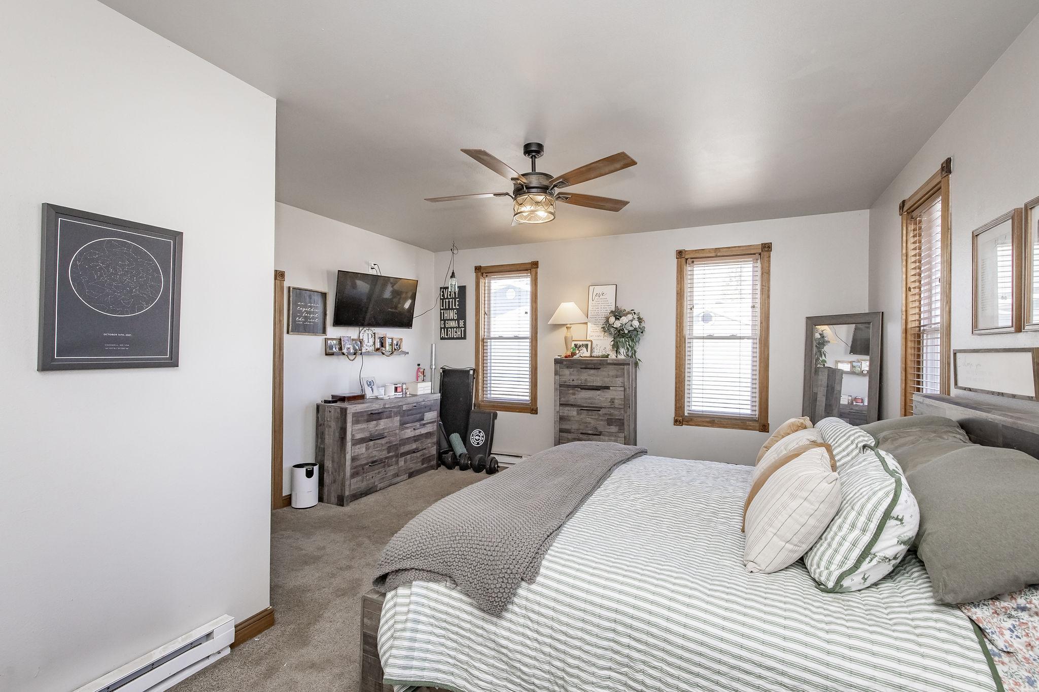2010 single family home for sale at 605 Ingalls Avenue in Hope, ND — 2 bed, 2 bath (photo 21 of 47)