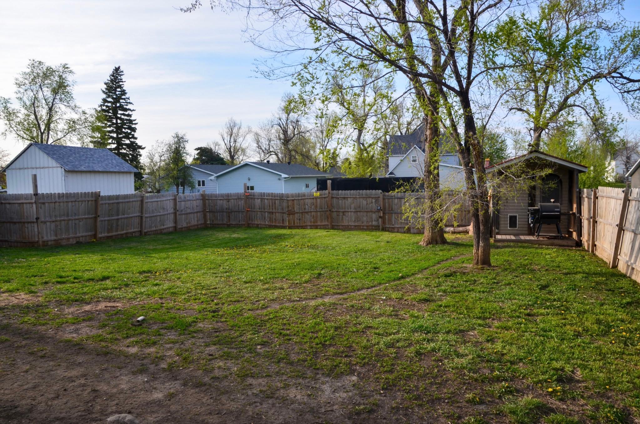 2010 single family home for sale at 605 Ingalls Avenue in Hope, ND — 2 bed, 2 bath (photo 41 of 47)