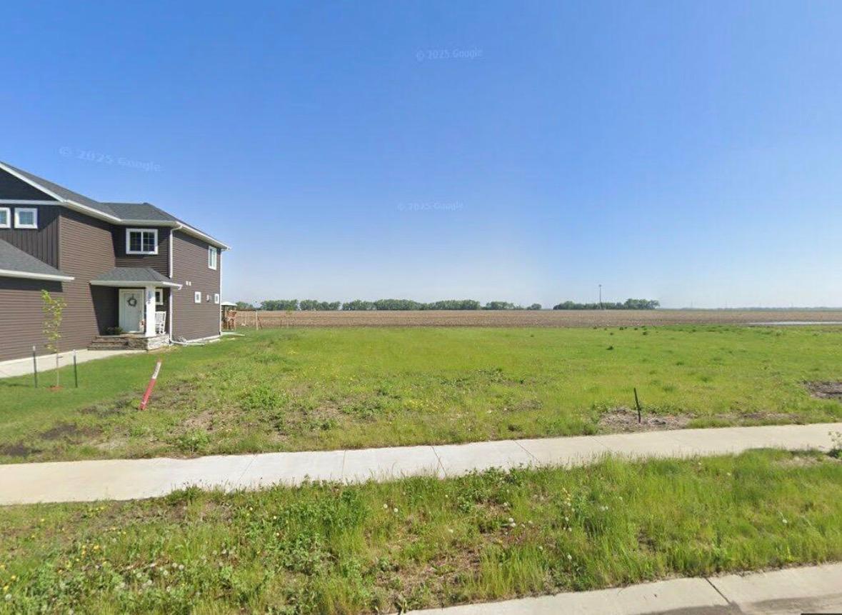 land for sale at 1528 6th Avenue NE in Dilworth, MN