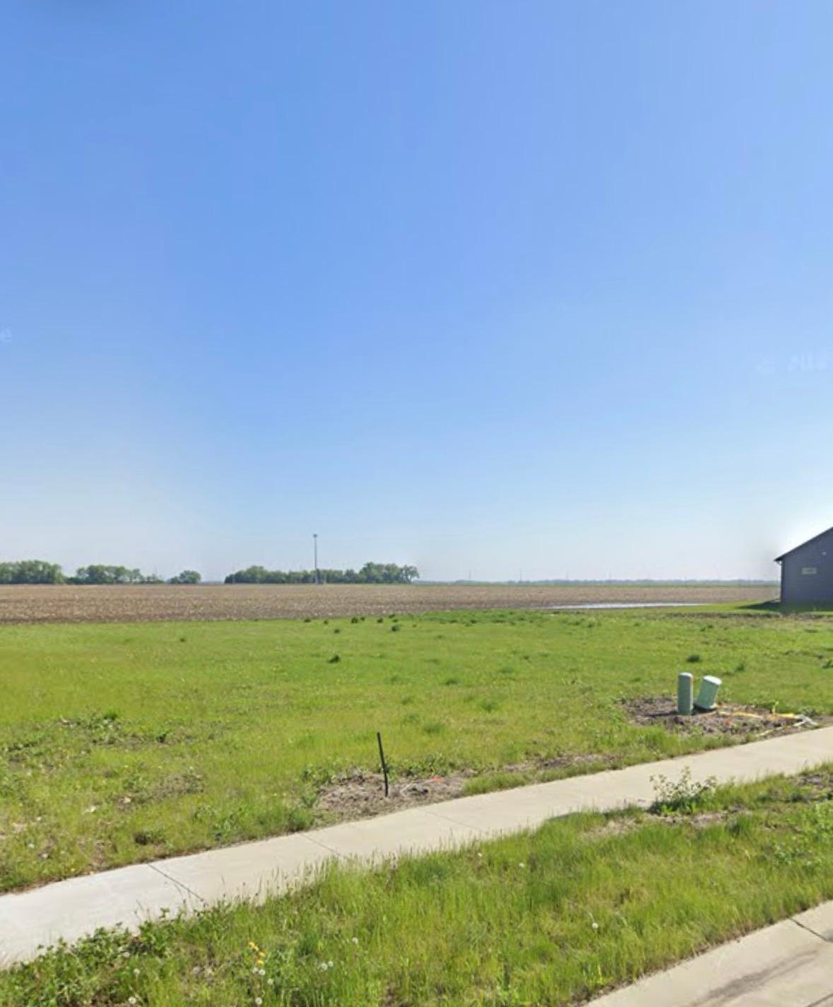 land for sale at 1528 6th Avenue NE in Dilworth, MN (photo 3 of 6)