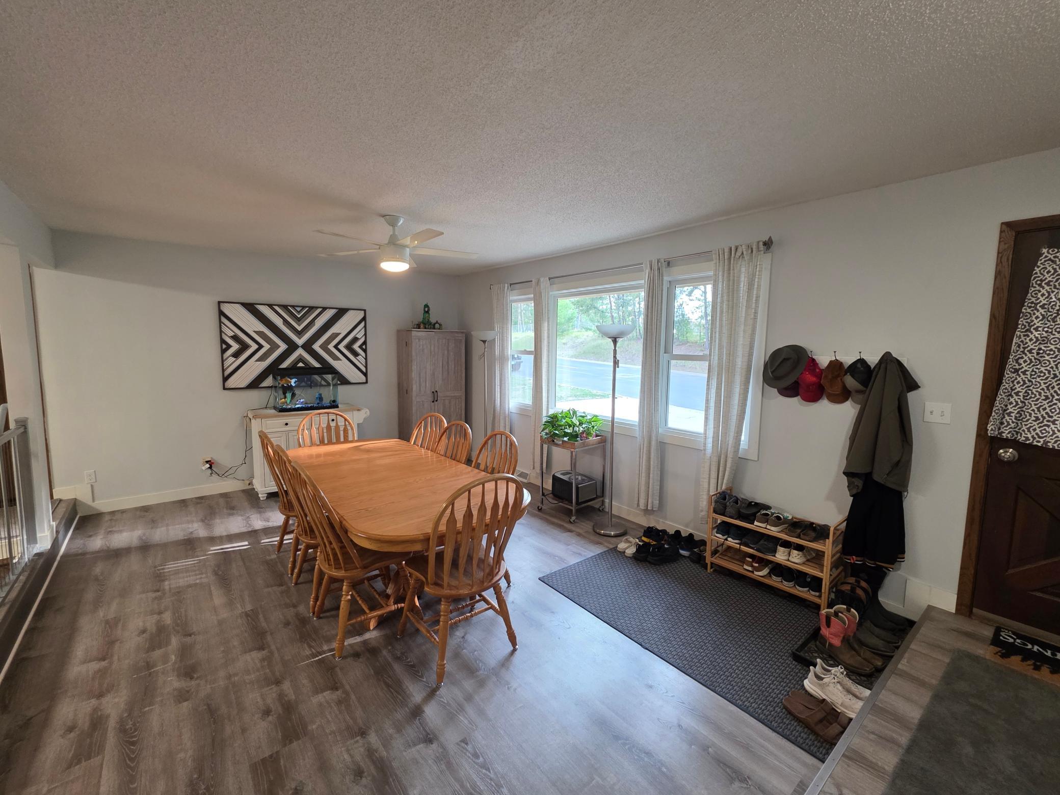 1976 single family home for sale at 520 SW 5th Avenue in Grand Rapids, MN — 7 bed, 2 bath (photo 12 of 57)