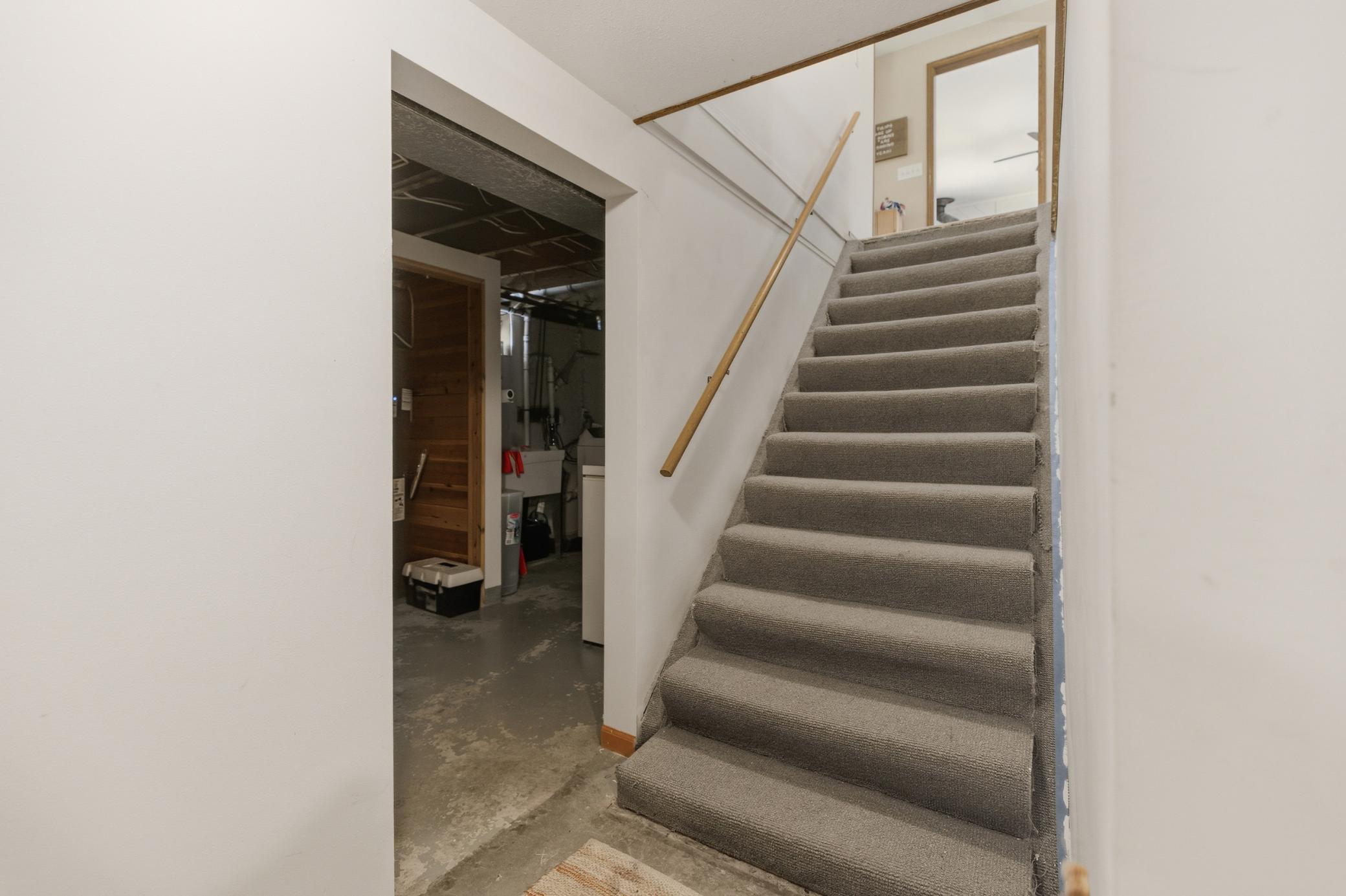 1962 single family home for sale at 6458 Clearwater Road in Baxter, MN — 4 bed, 1 bath (photo 18 of 30)