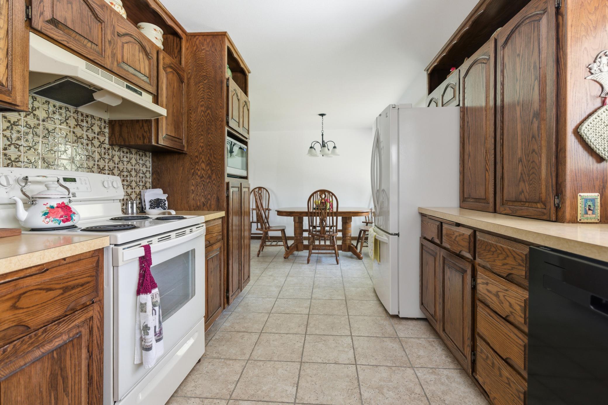 1962 single family home for sale at 6458 Clearwater Road in Baxter, MN — 4 bed, 1 bath (photo 8 of 30)