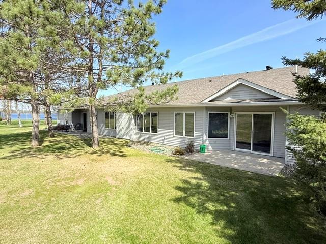 1998 single family home for sale at 514 Scenic Shore Lane SW in Bemidji, MN — 2 bed, 2 bath (photo 3 of 21)