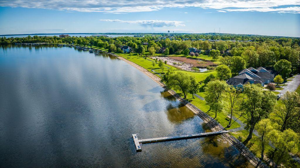 1998 single family home for sale at 514 Scenic Shore Lane SW in Bemidji, MN — 2 bed, 2 bath (photo 26 of 31)