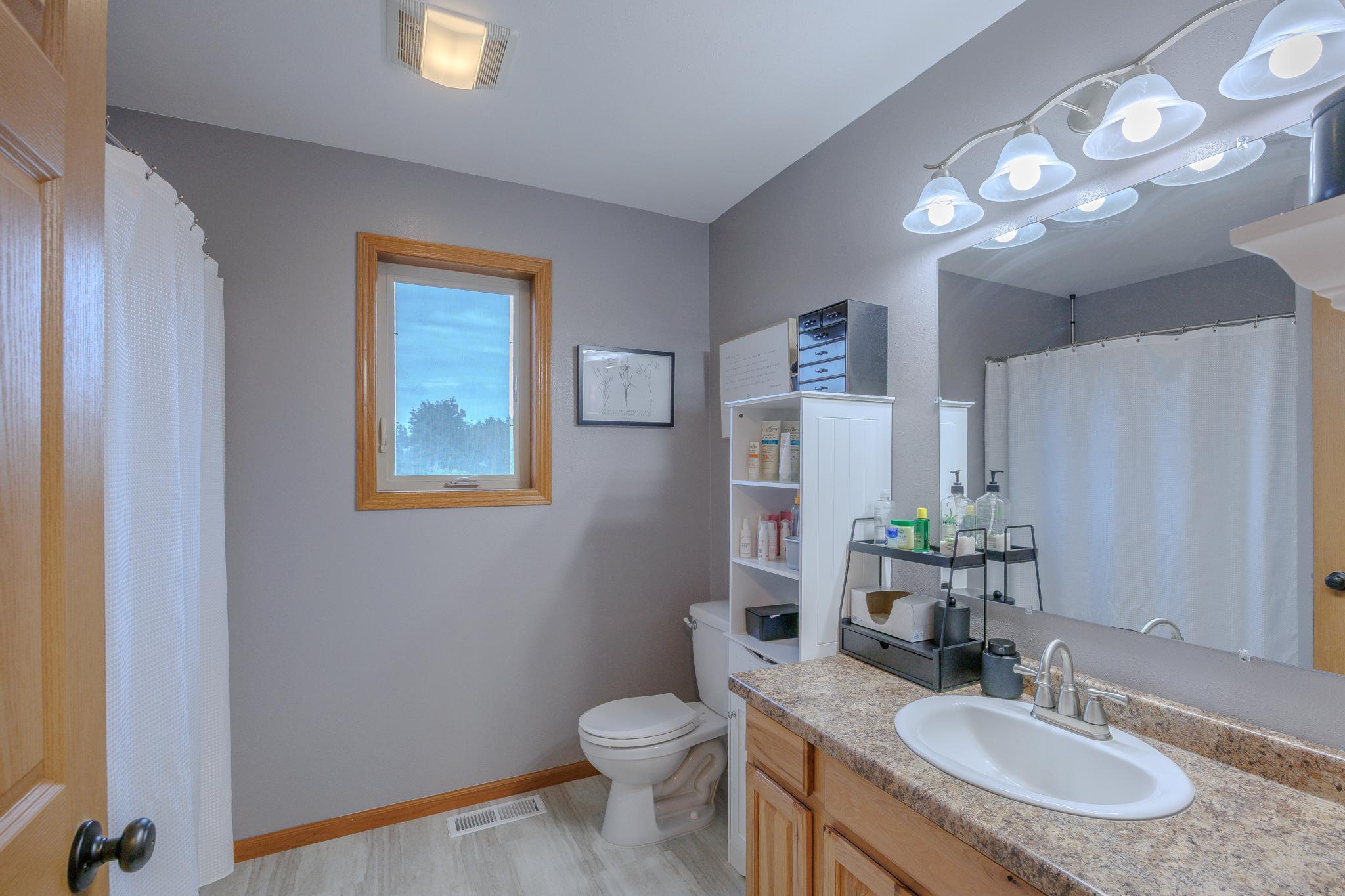 2007 single family home for sale at 4222 Deer Haven Court SW in Bemidji, MN — 4 bed, 2 bath (photo 19 of 59)