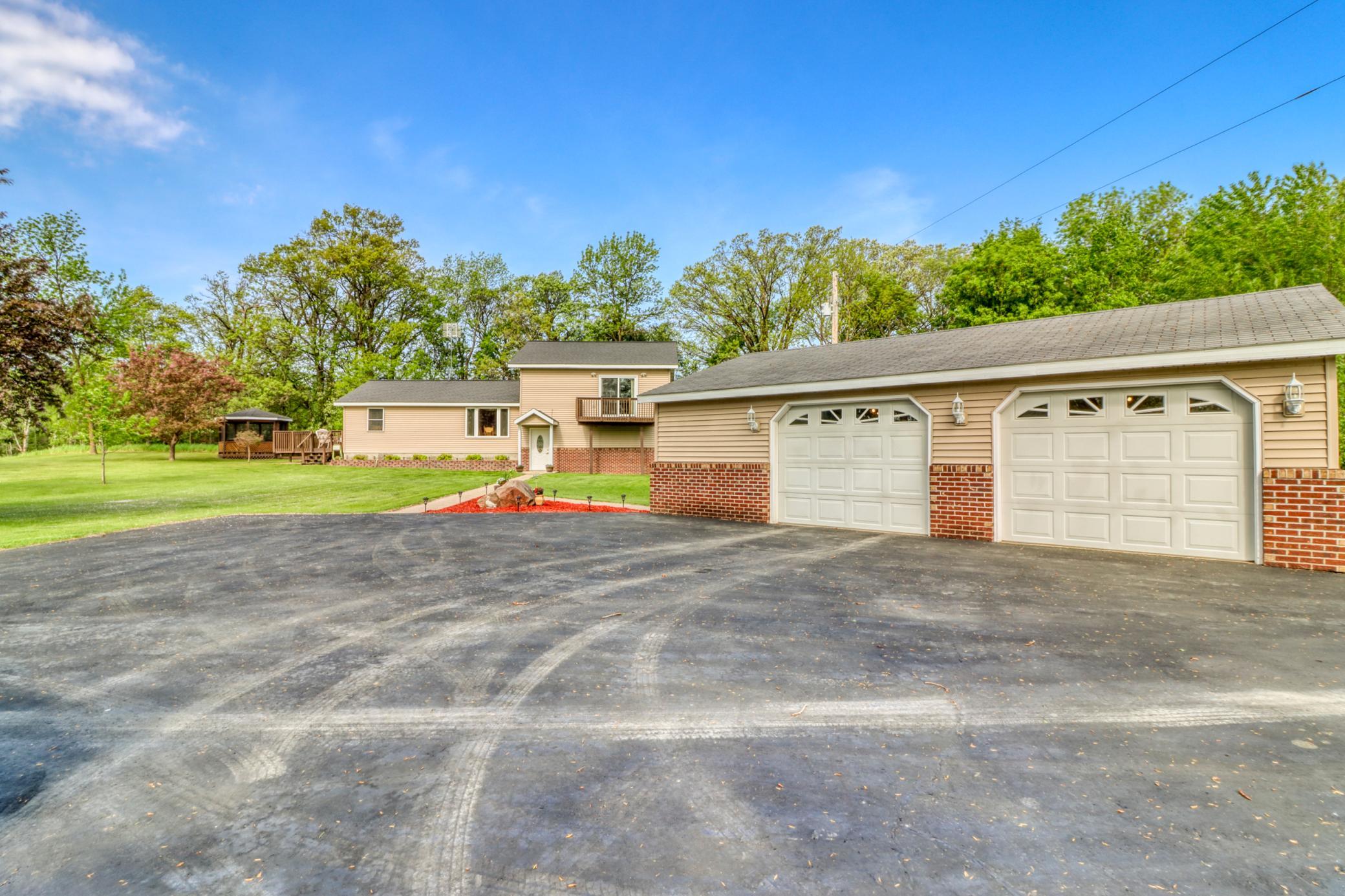 1965 single family home for sale at 23816 Wheeler Lake Road in Detroit Lakes, MN — 3 bed, 2 bath (photo 2 of 49)