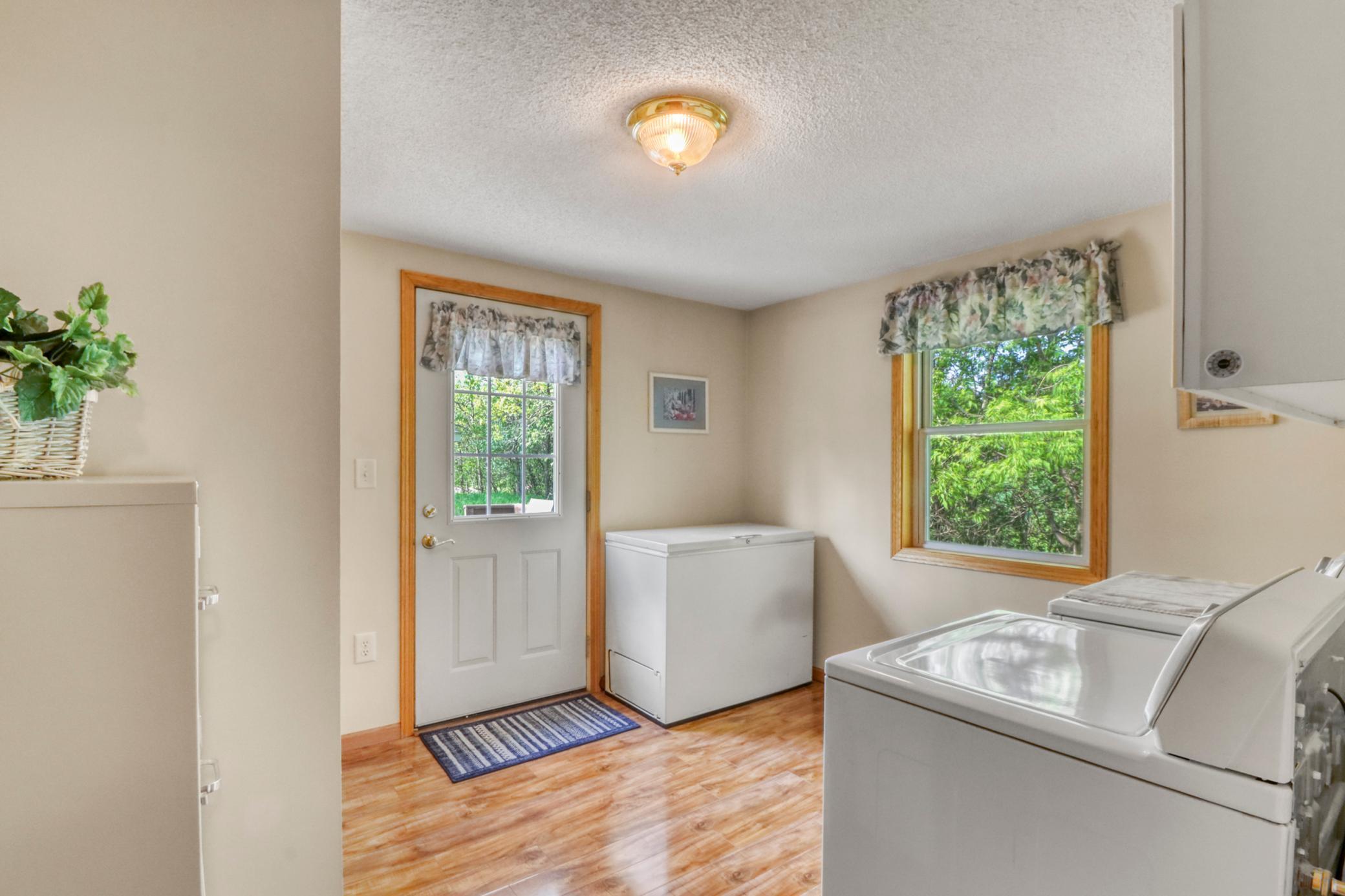 1965 single family home for sale at 23816 Wheeler Lake Road in Detroit Lakes, MN — 3 bed, 2 bath (photo 26 of 49)