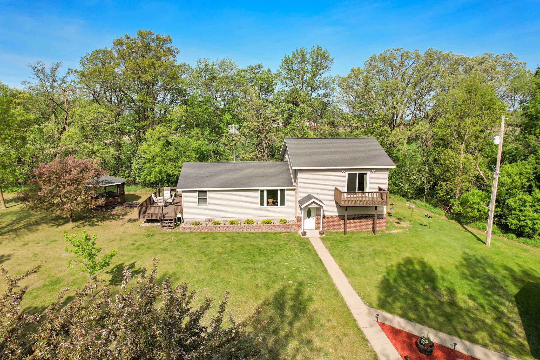 1965 single family home for sale at 23816 Wheeler Lake Road in Detroit Lakes, MN — 3 bed, 2 bath (photo 4 of 49)