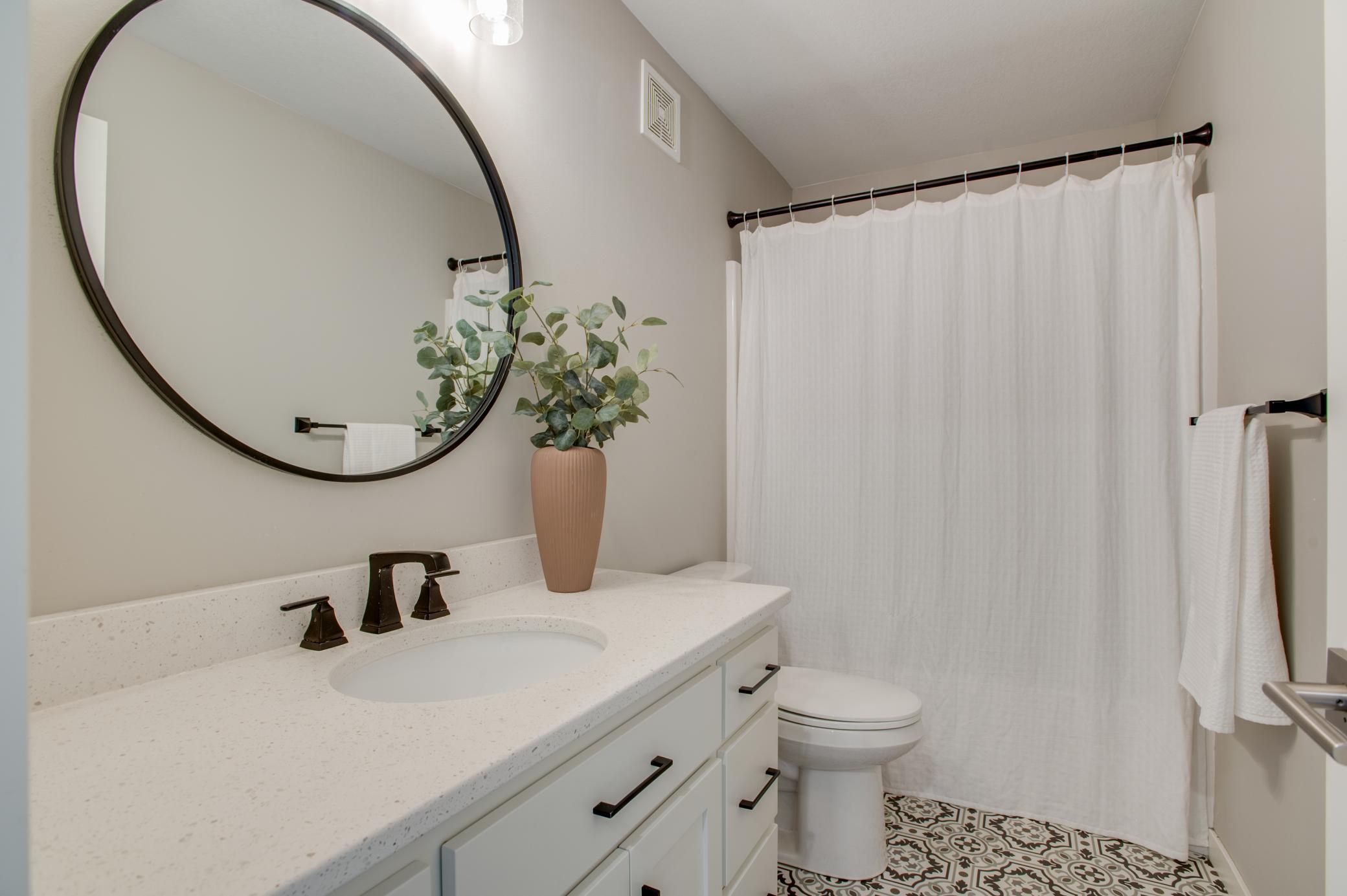 628 10th Avenue N, Fargo ND 58102 - Photo 36 of 42