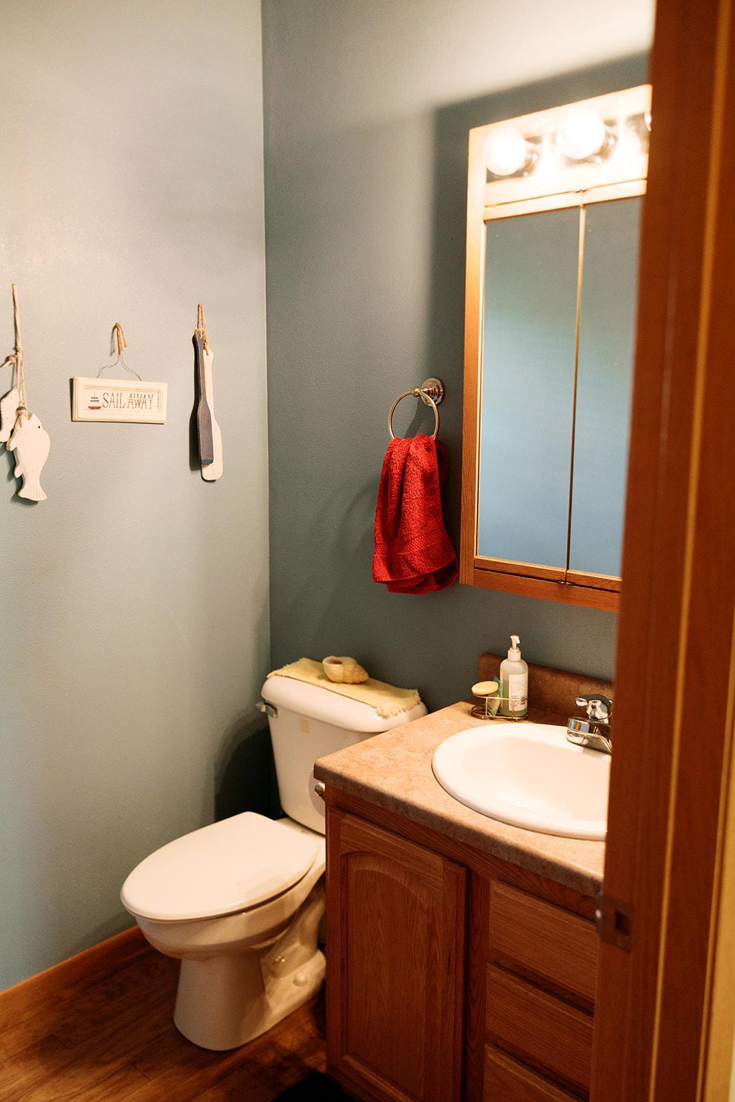 2006 single family home for sale at 186 RUGBY POINT Road in Bottineau, ND — 5 bed, 2 bath (photo 27 of 76)