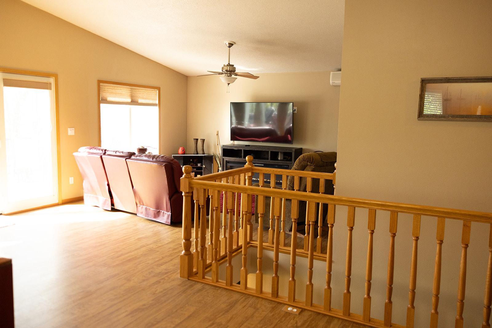 2006 single family home for sale at 186 RUGBY POINT Road in Bottineau, ND — 5 bed, 2 bath (photo 38 of 76)