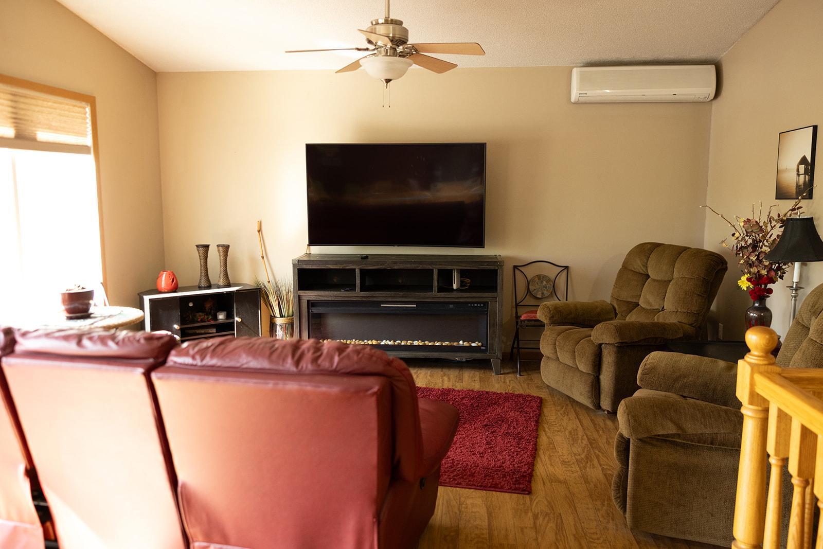 2006 single family home for sale at 186 RUGBY POINT Road in Bottineau, ND — 5 bed, 2 bath (photo 44 of 76)
