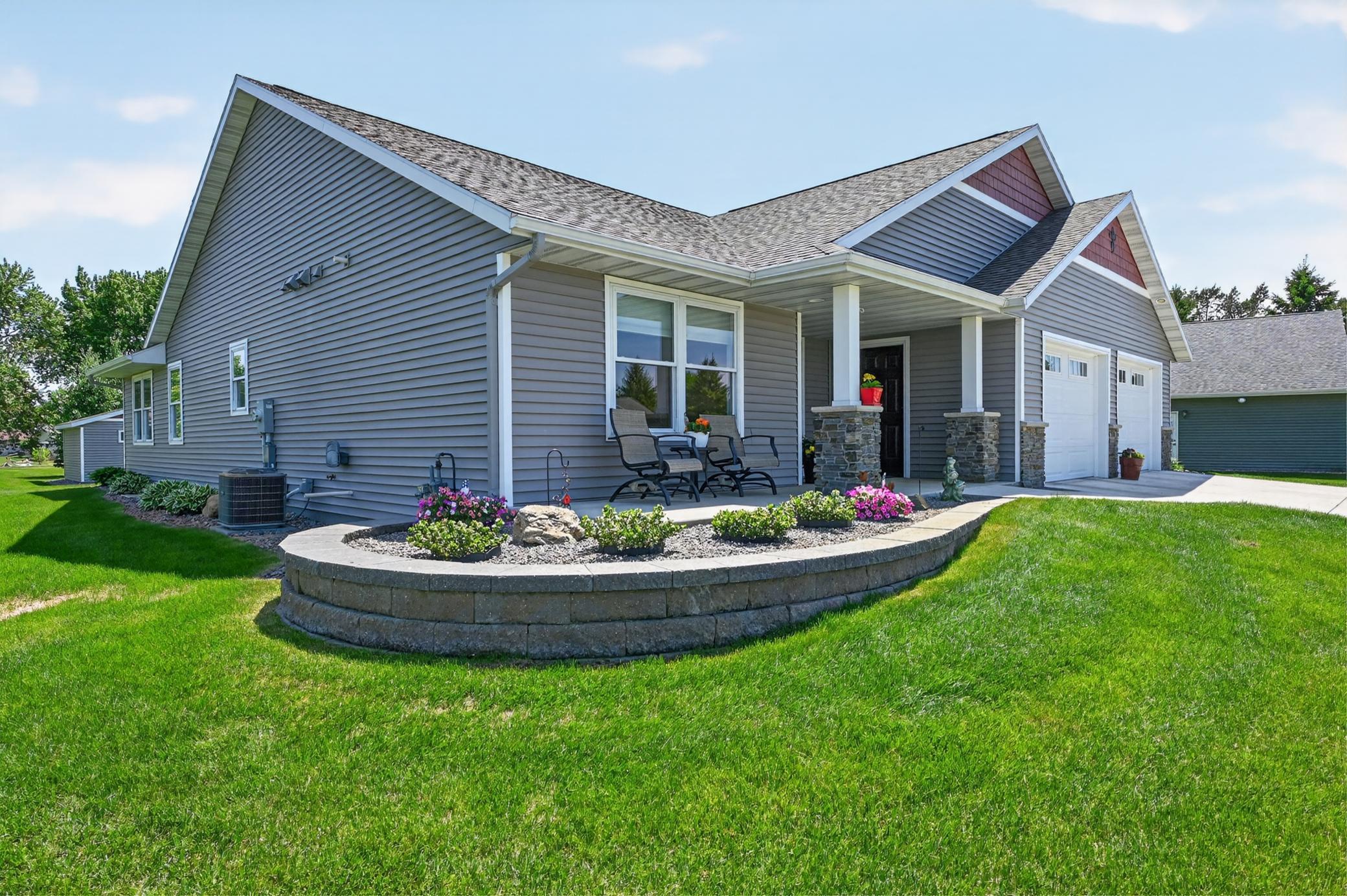 2019 single family home for sale at 614 Dewberry Lane in Alexandria, MN — 4 bed, 3 bath (photo 13 of 63)