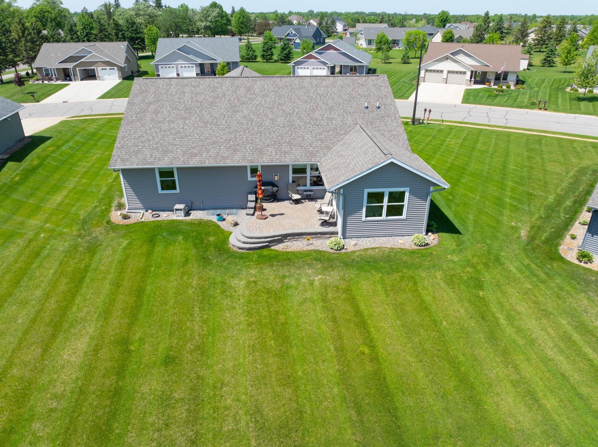 2019 single family home for sale at 614 Dewberry Lane in Alexandria, MN — 4 bed, 3 bath (photo 3 of 63)